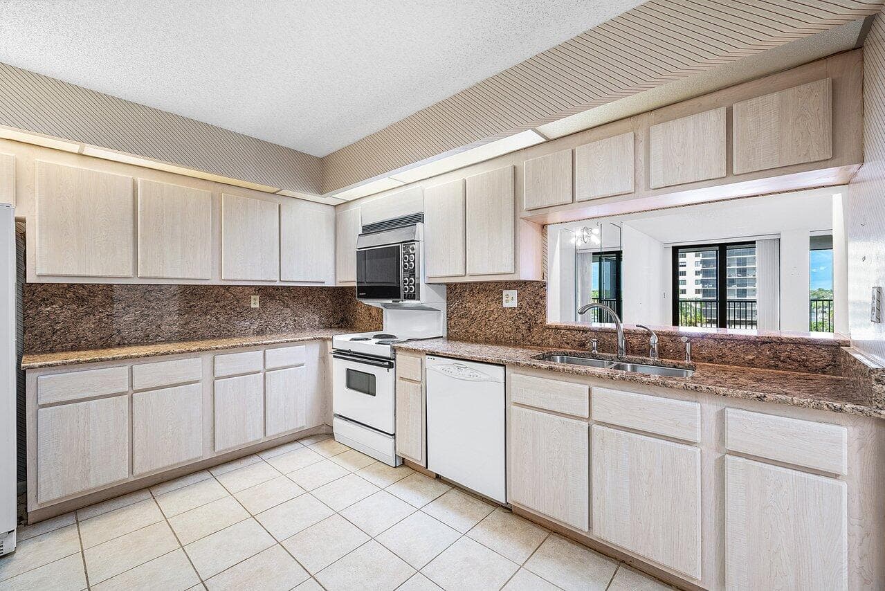 3400 S Ocean Boulevard 5k, Highland Beach, FL 33487 — photo 8 of 73