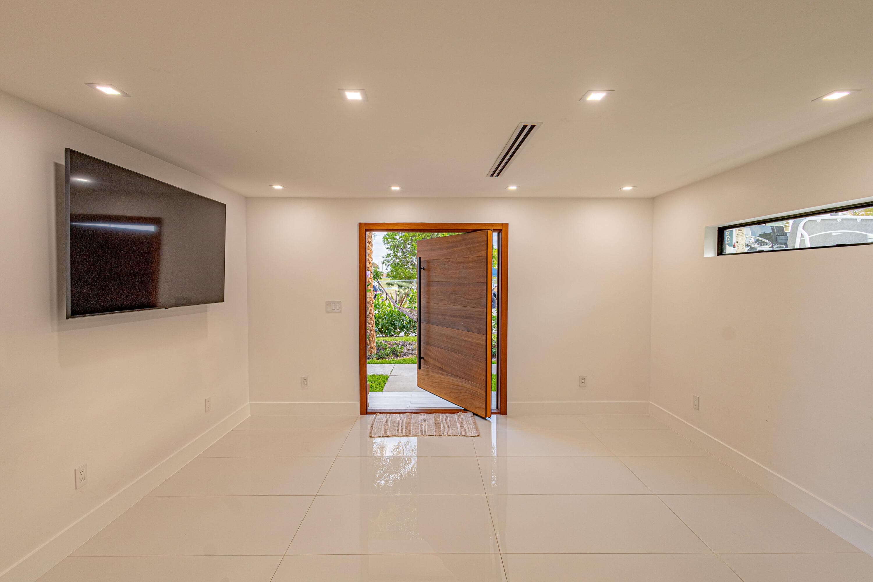 807 Hollywood Place, West Palm Beach, FL 33405 — photo 19 of 60