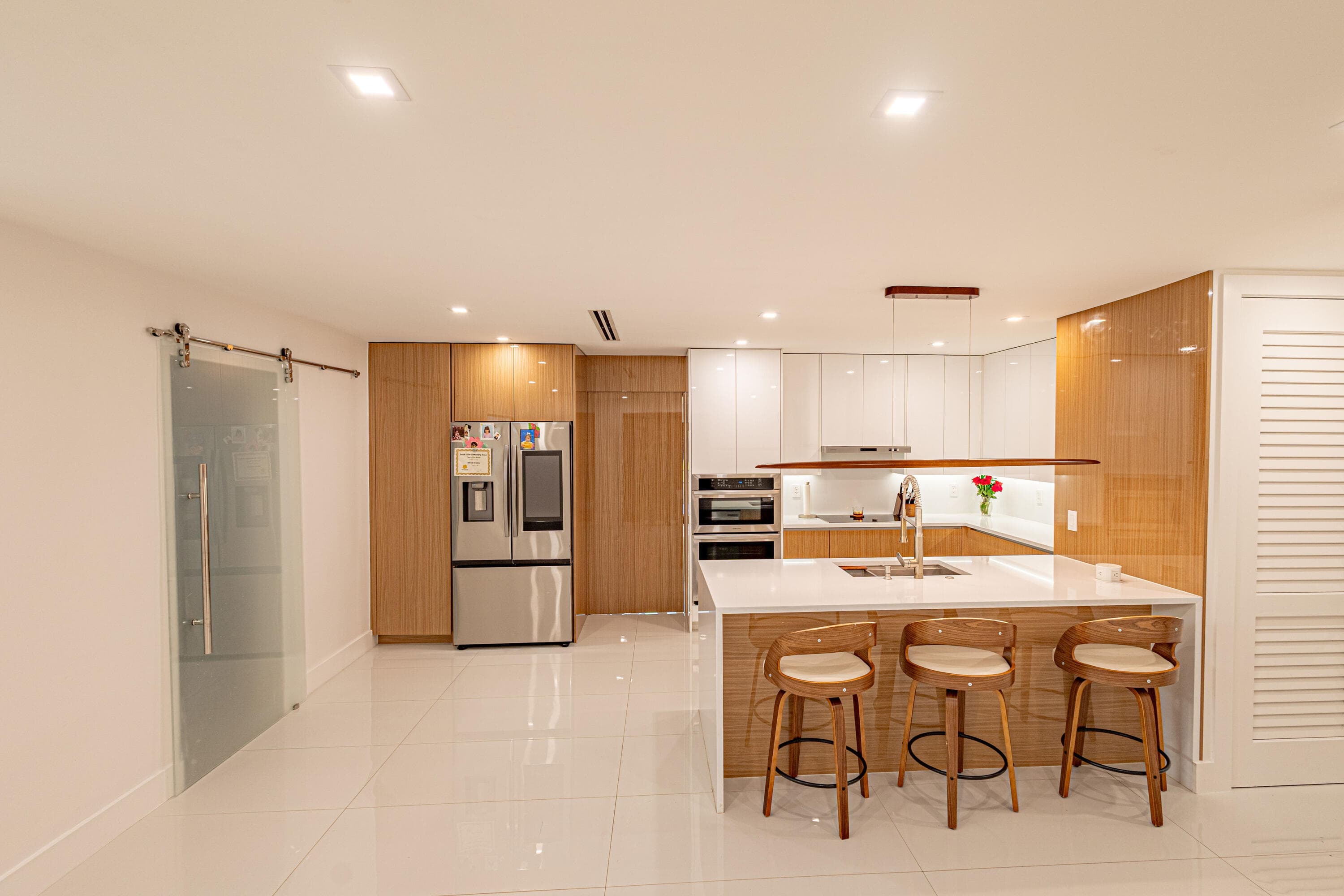 807 Hollywood Place, West Palm Beach, FL 33405 — photo 12 of 60