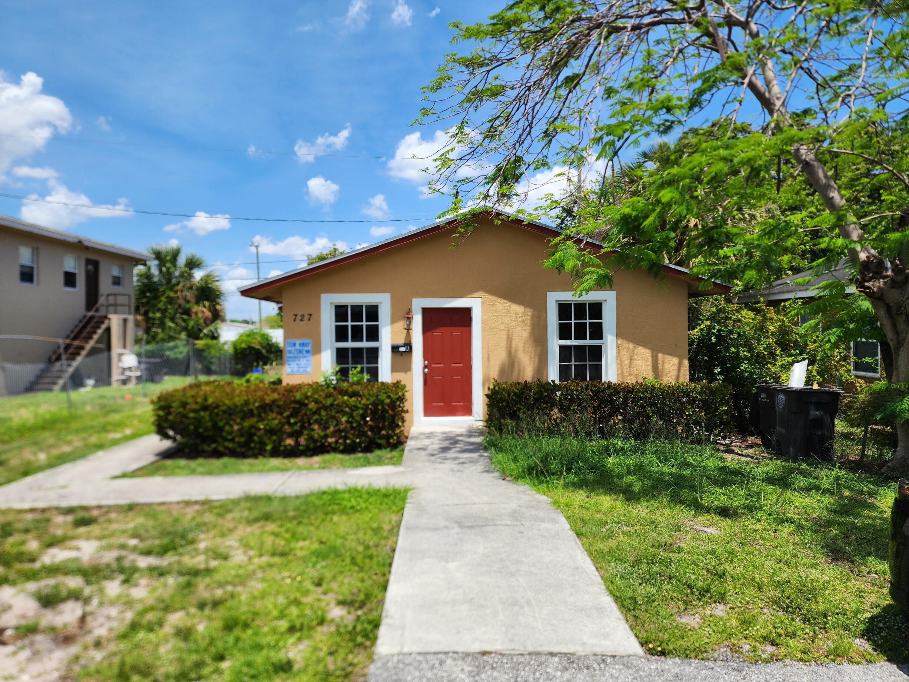 727 22nd Street A & B, West Palm Beach, FL 33407 — photo 1 of 15