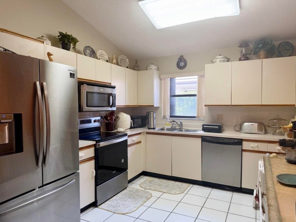 4787 Brighton Lakes Boulevard, Boynton Beach, FL 33436 — photo 4 of 34