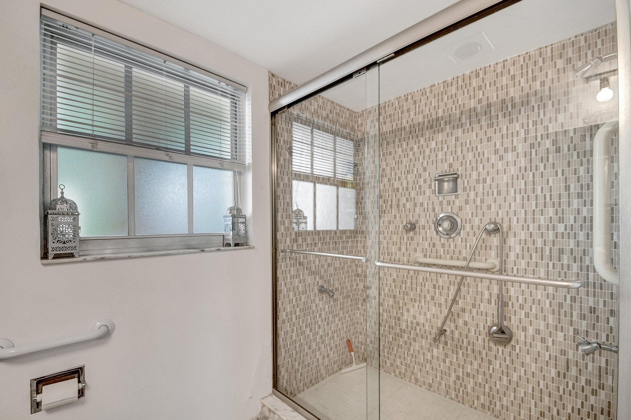 3475 S Ocean Boulevard 116, Palm Beach, FL 33480 — photo 31 of 59