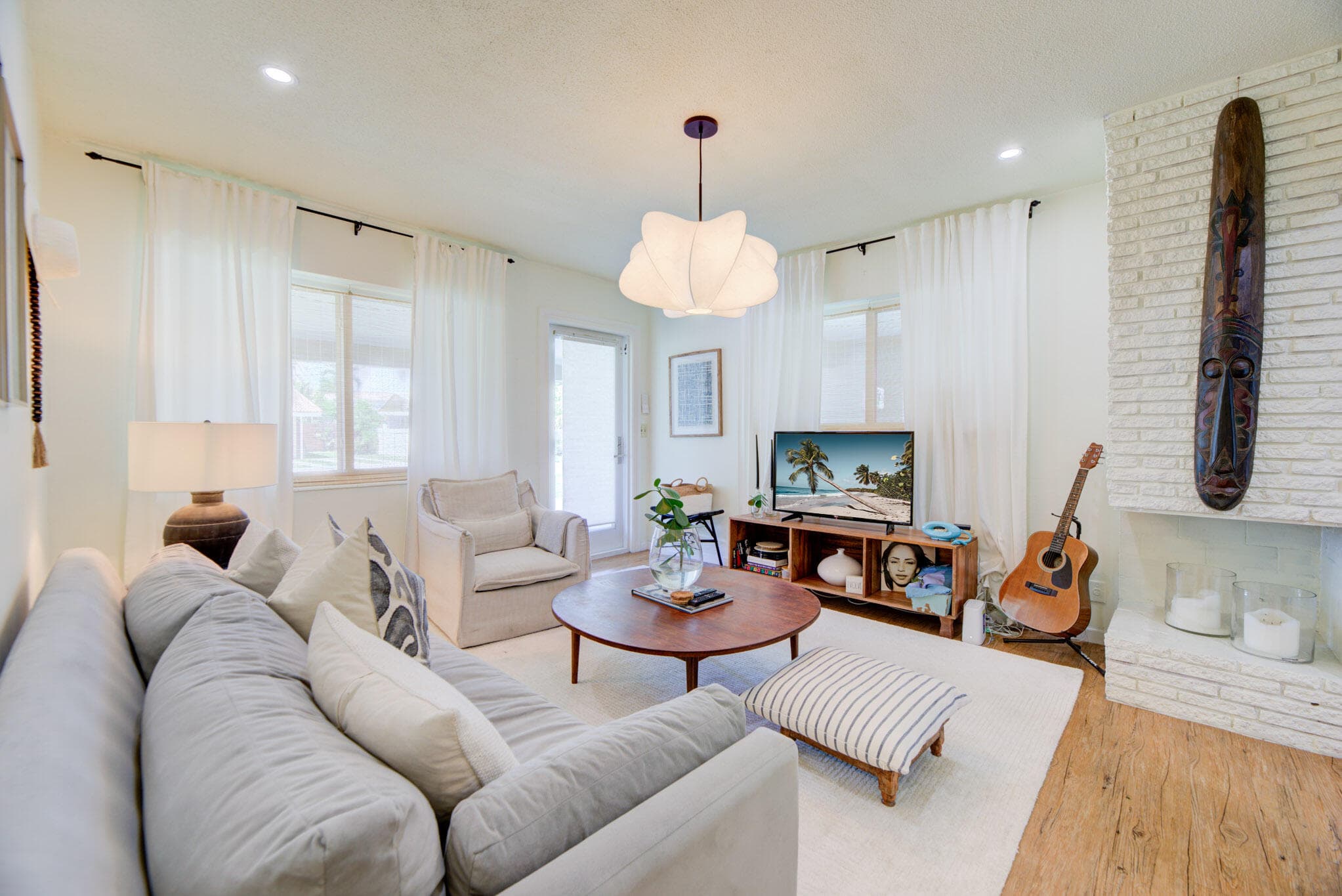 3940 NE 13th Avenue, Oakland Park, FL 33334 — photo 6 of 27