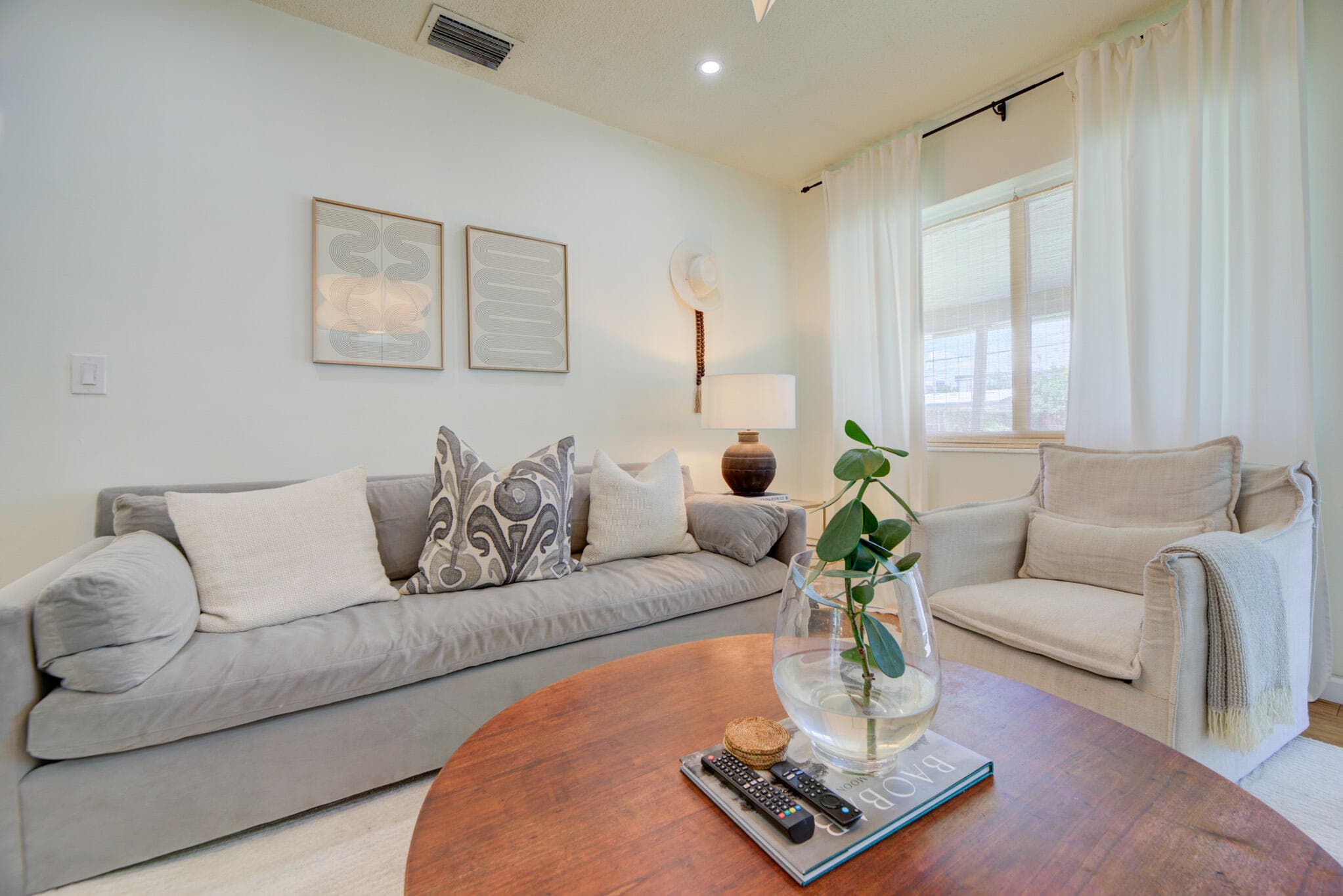 3940 NE 13th Avenue, Oakland Park, FL 33334 — photo 8 of 27
