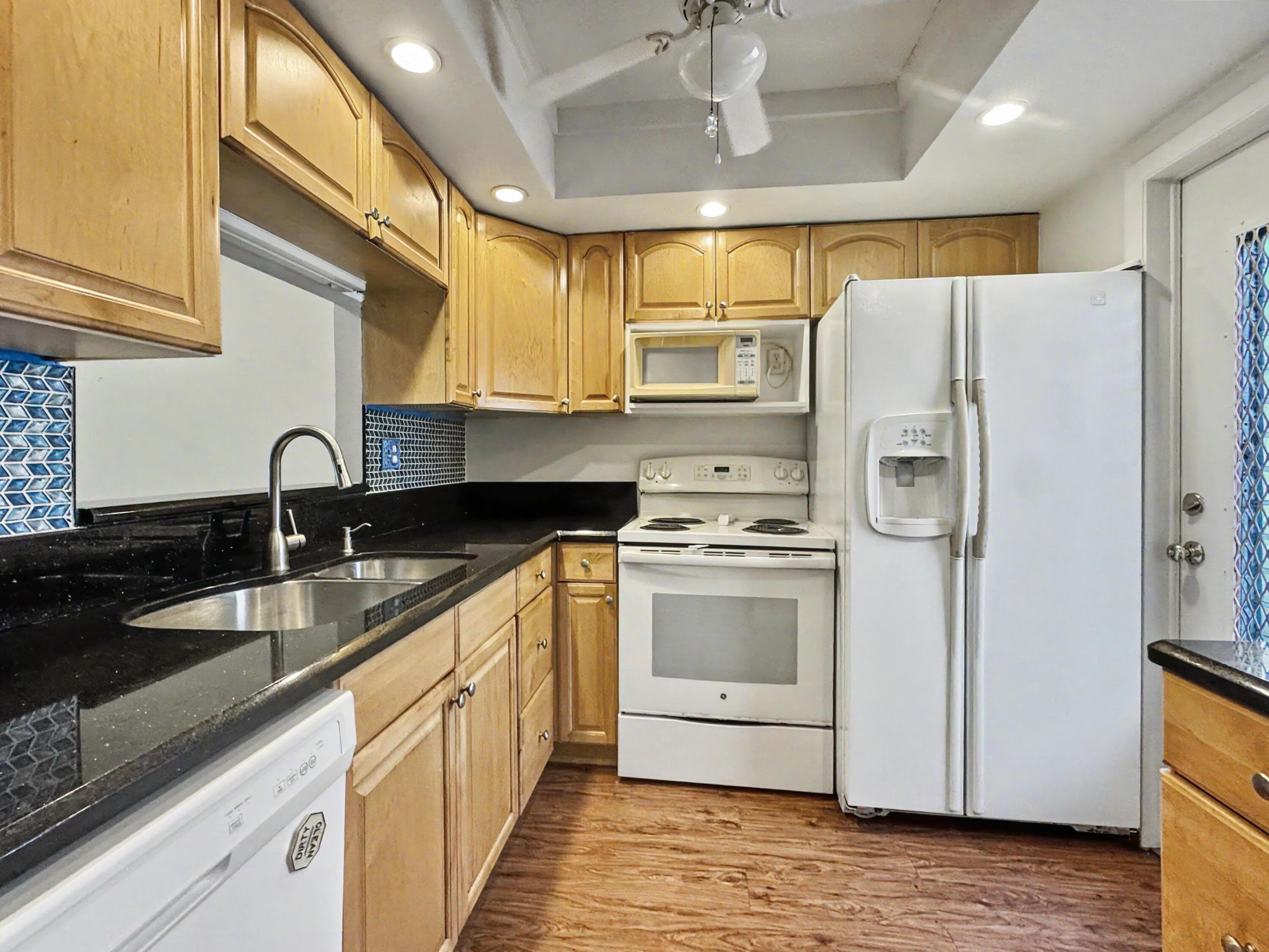 5171 W Oakland Park Boulevard 110, Lauderdale Lakes, FL 33313 — photo 6 of 35