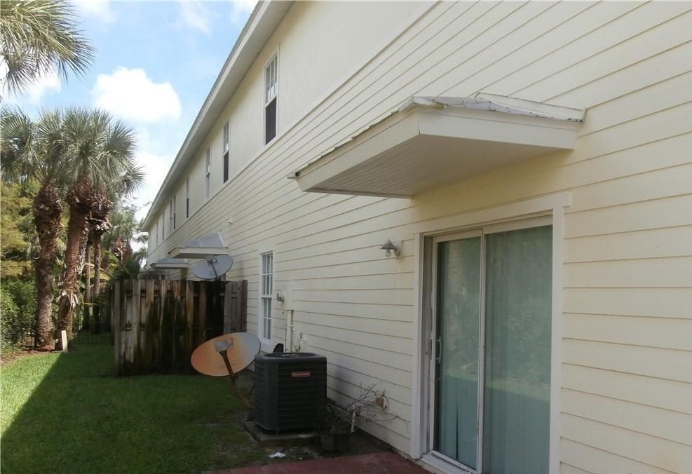 4216 Leo Lane 5g, Riviera Beach, FL 33410 — photo 3 of 31