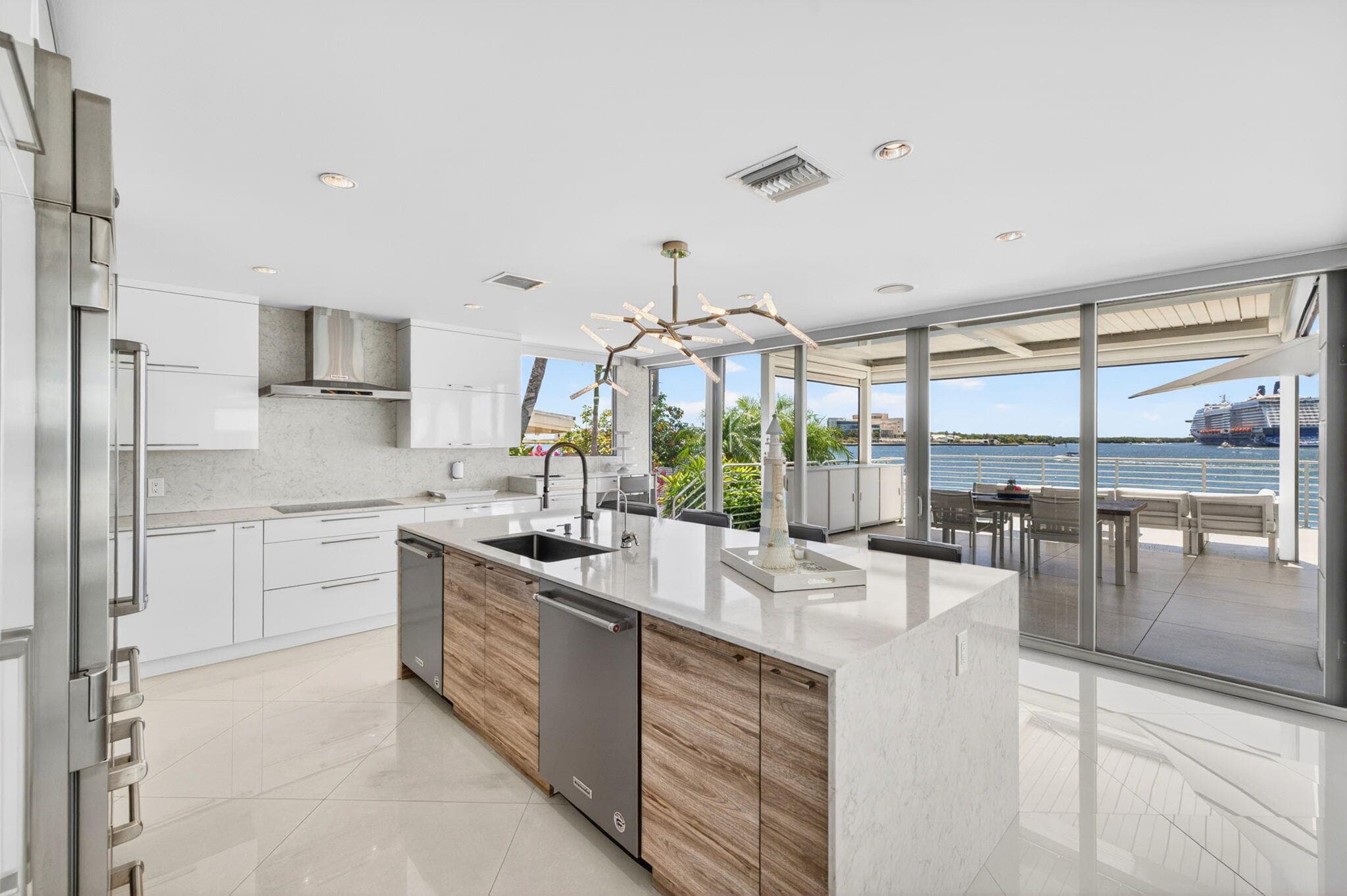 2200 Inlet Drive, Fort Lauderdale, FL 33316 — photo 37 of 200