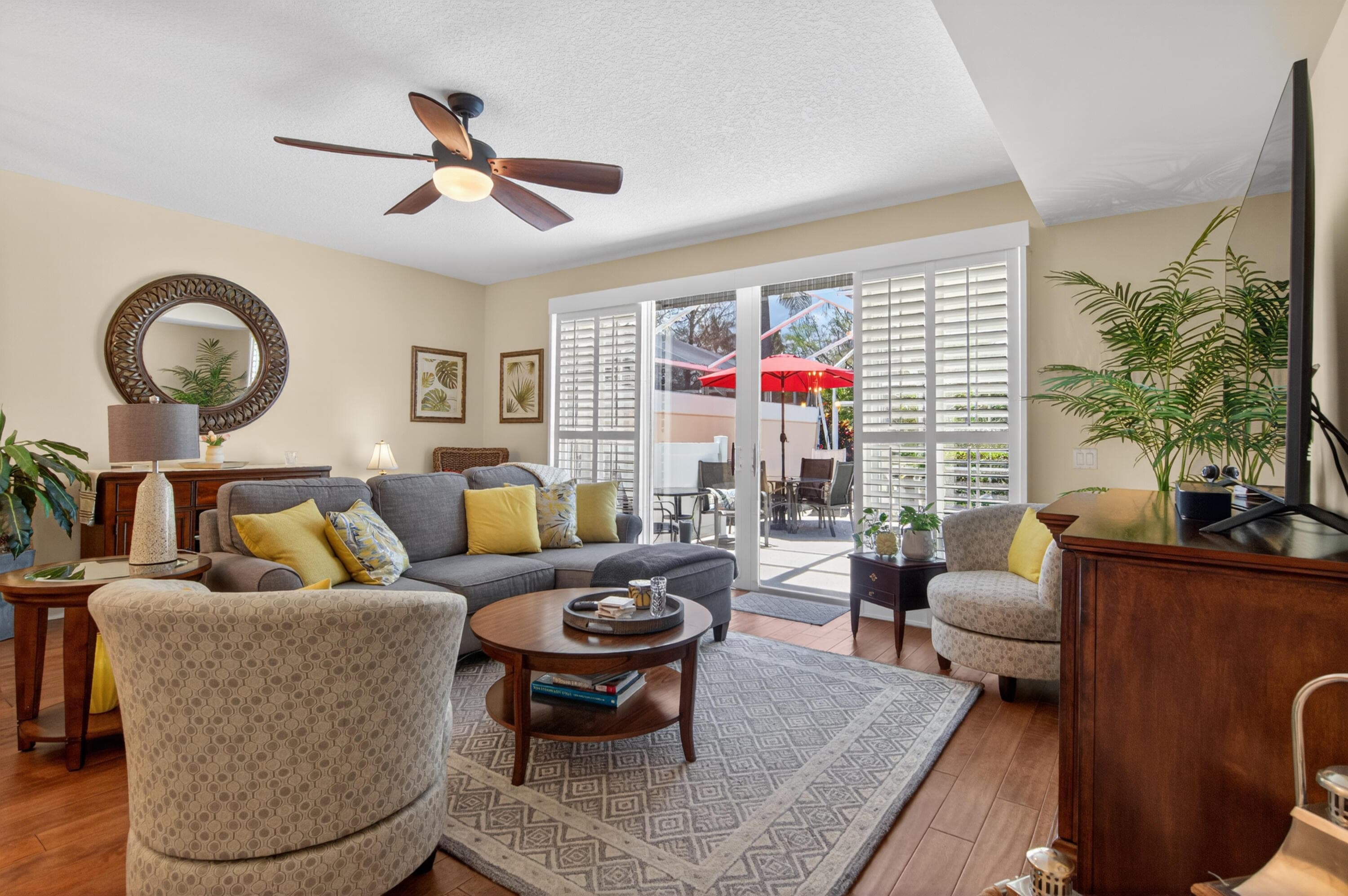 423 Capistrano Drive, Palm Beach Gardens, FL 33410 — photo 3 of 44