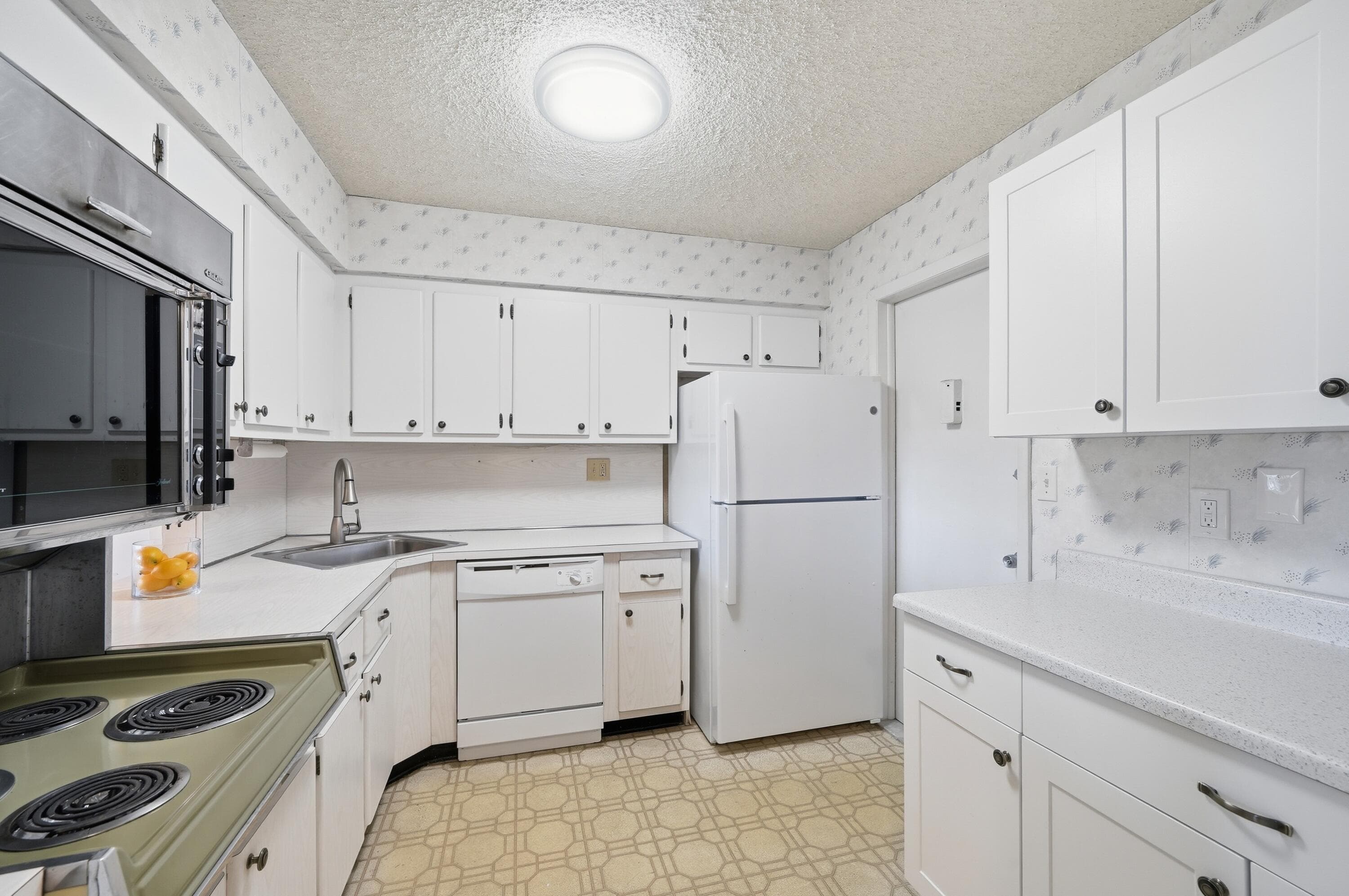 1400 S Ocean Drive 303, Hollywood, FL 33019 — photo 9 of 31
