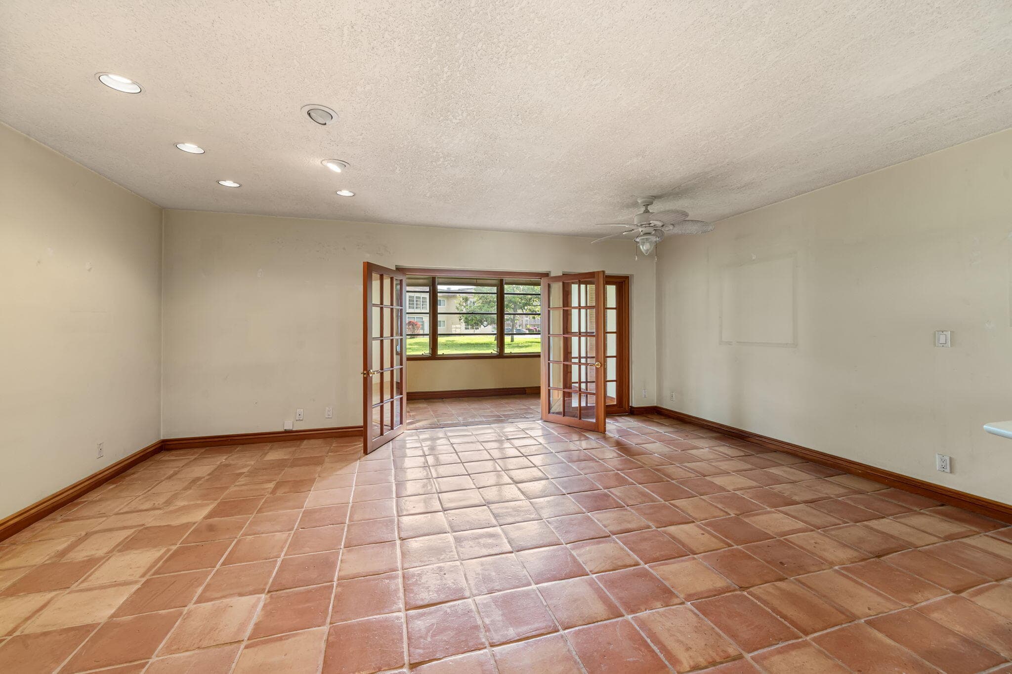 752 Lori Drive 219, Palm Springs, FL 33461 — photo 10 of 33