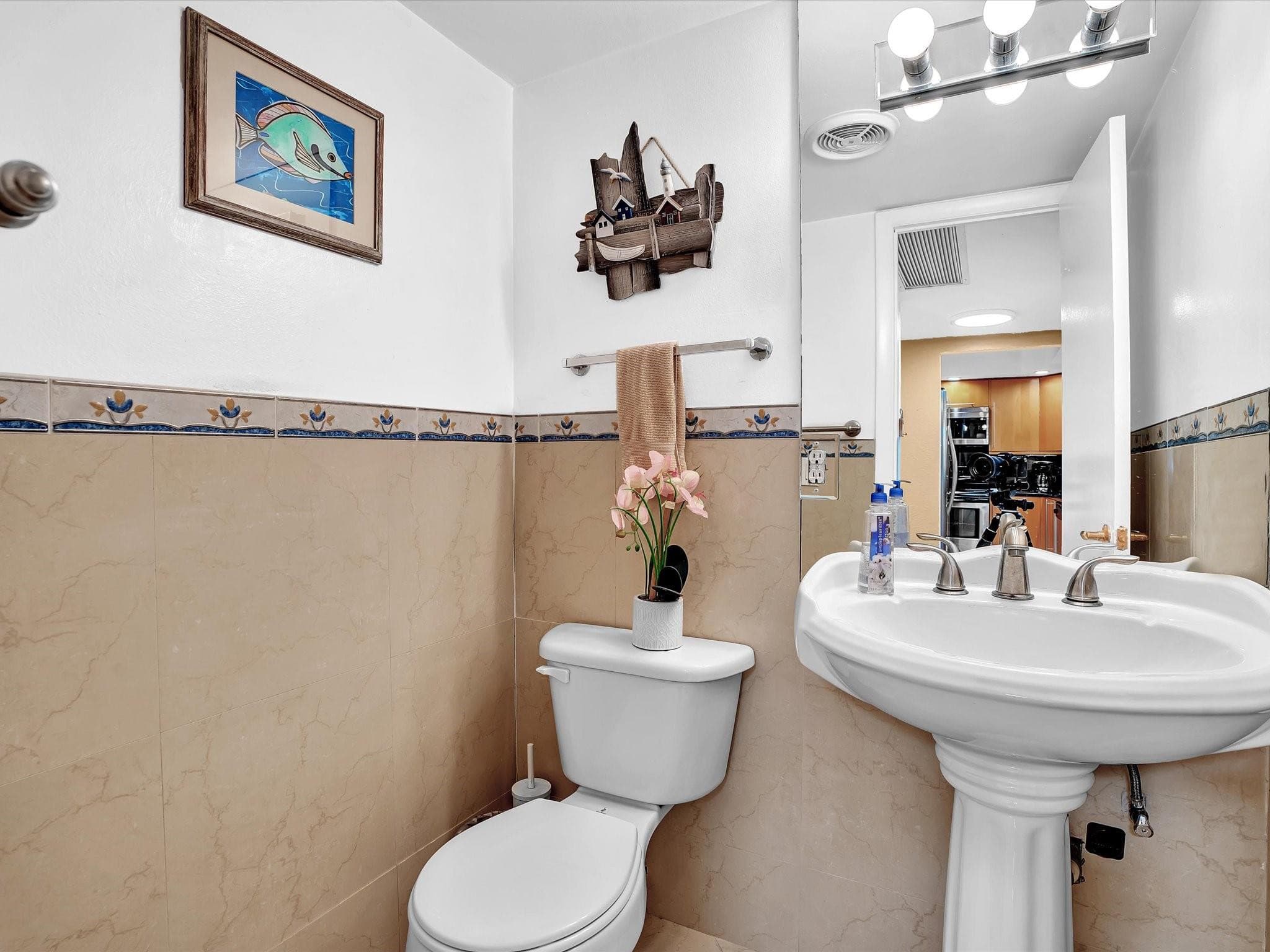 401 Golden Isles Drive 1007, Hallandale Beach, FL 33009 — photo 18 of 86