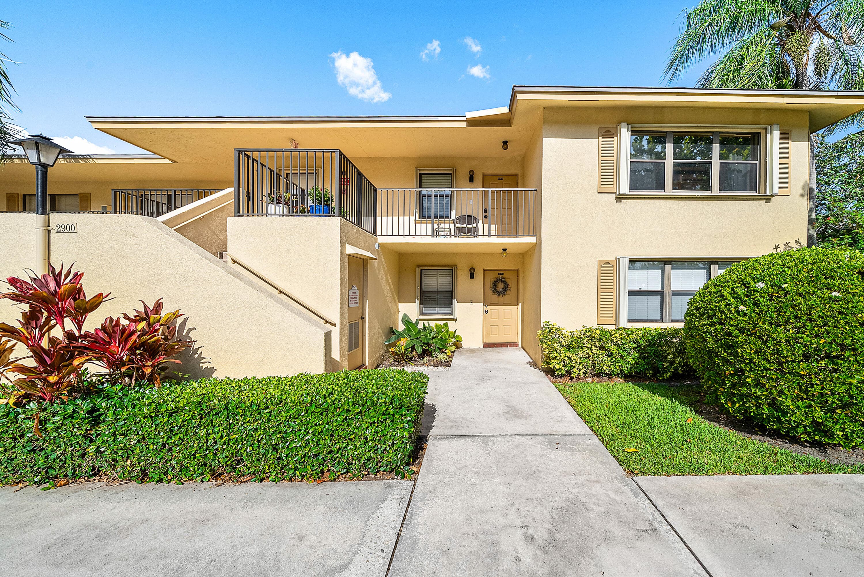 2900 SW 22nd Circle 221f, Delray Beach, FL 33445 — photo 1 of 33