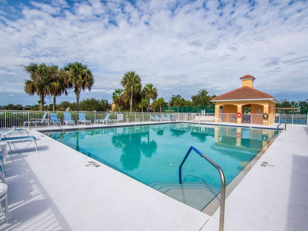 521 N Valencia Circle SW, Vero Beach, FL 32968 — photo 45 of 52