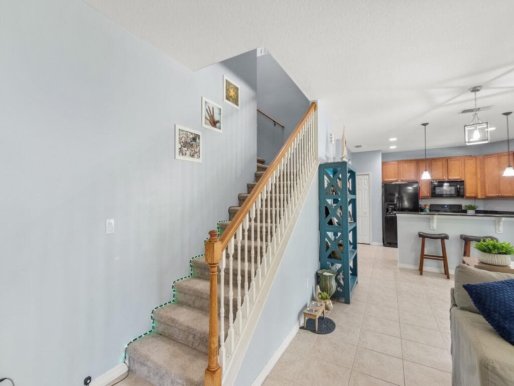 521 N Valencia Circle SW, Vero Beach, FL 32968 — photo 29 of 52