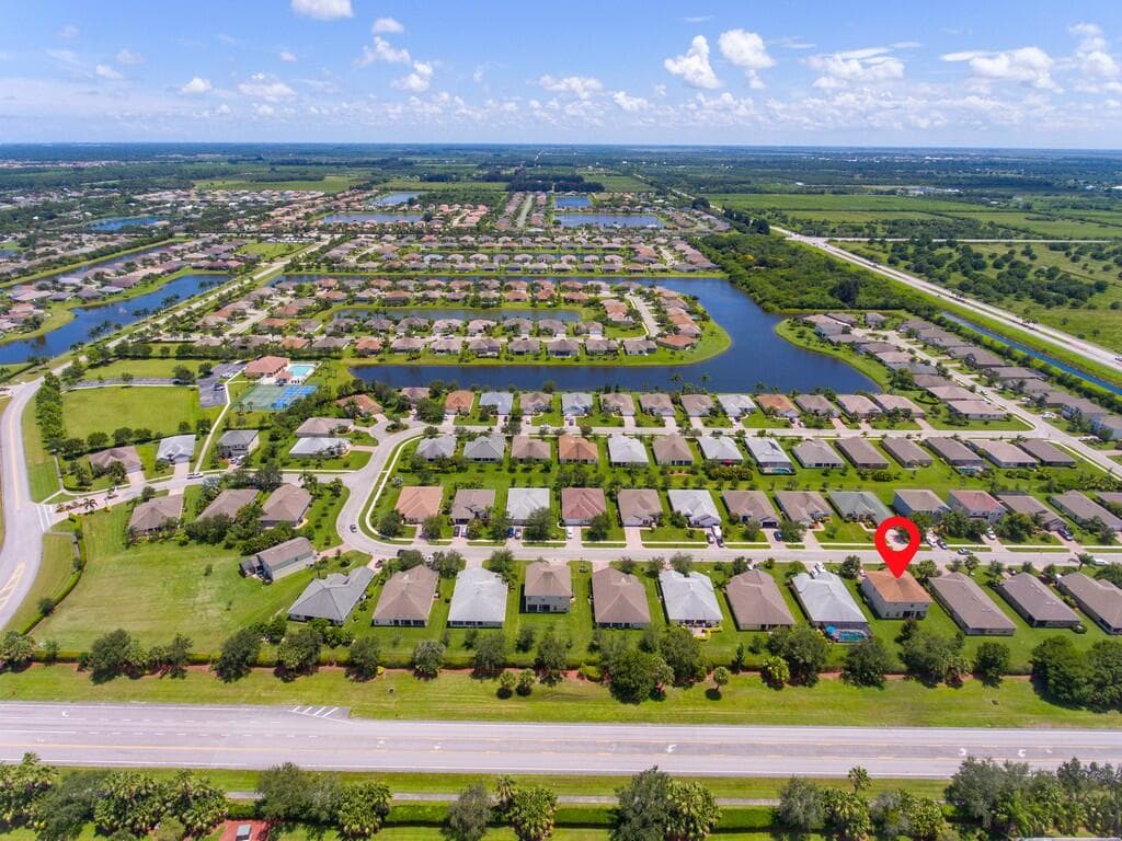 521 N Valencia Circle SW, Vero Beach, FL 32968 — photo 41 of 52