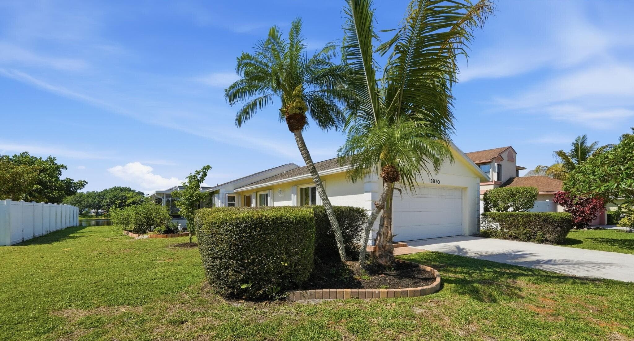 3970 Classic Court, West Palm Beach, FL 33417 — photo 4 of 49