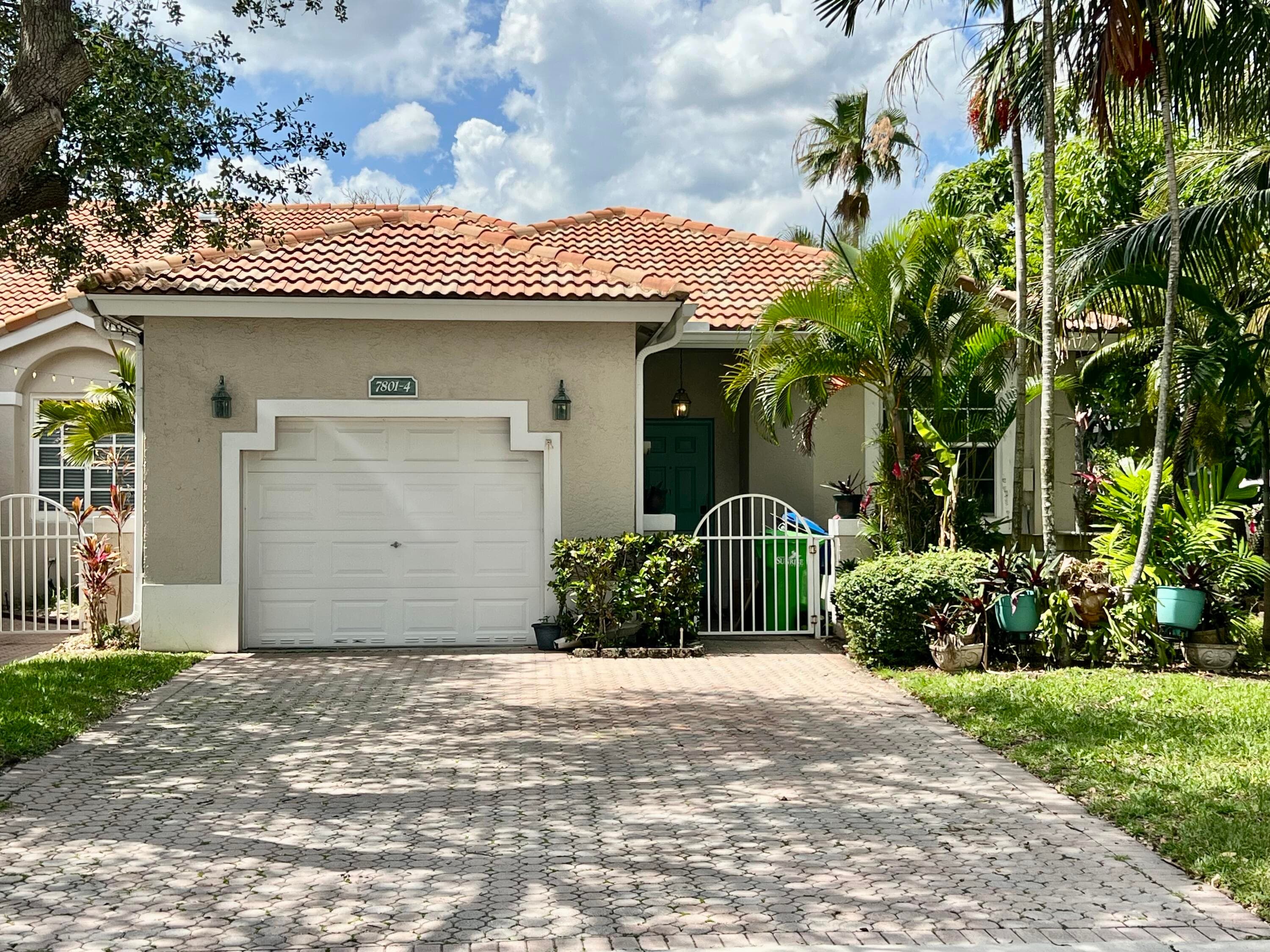 7801 S Aragon Boulevard 4, Sunrise, FL 33322 — photo 1 of 29