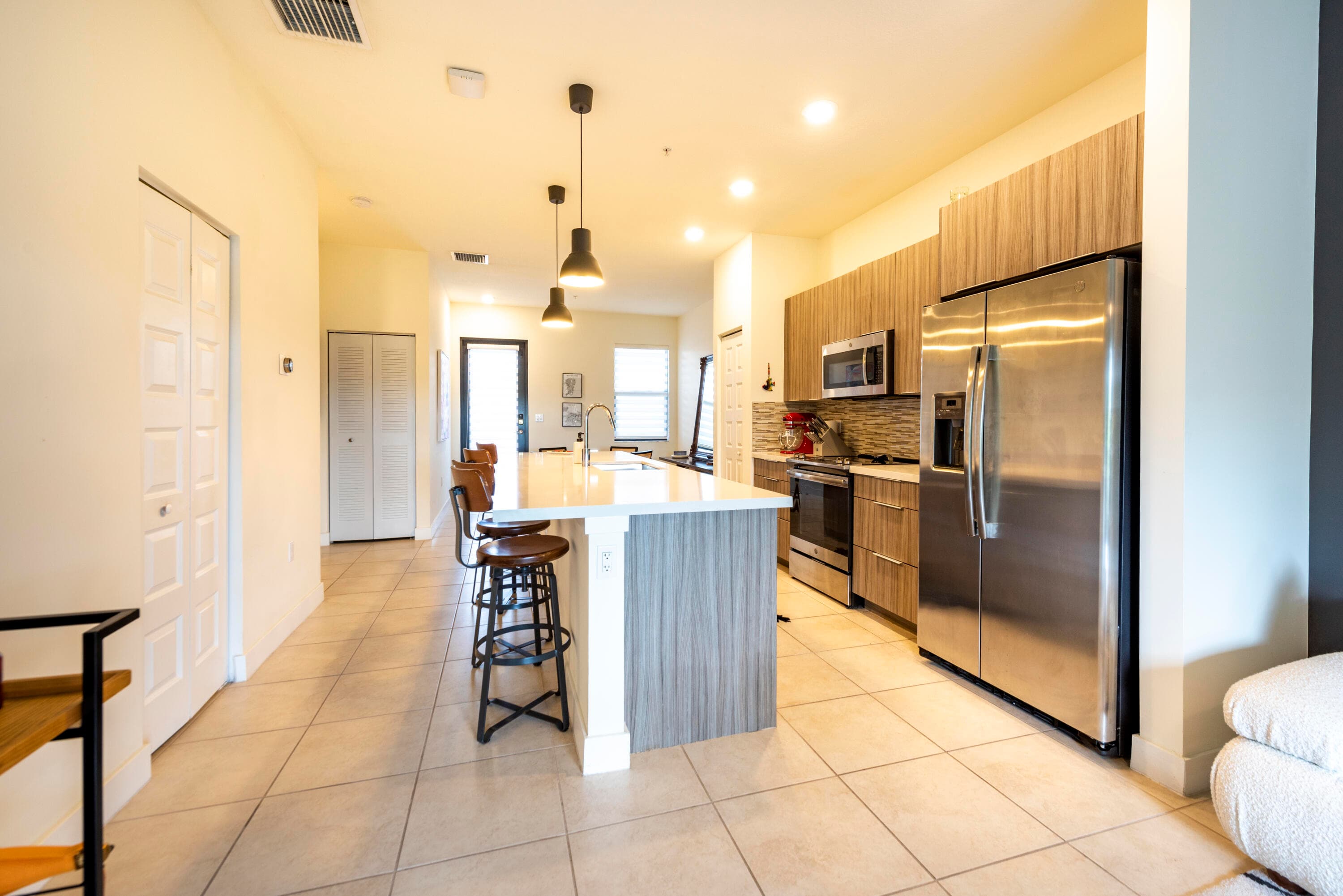 7925 NW 104th Avenue 24, Doral, FL 33178 — photo 6 of 27