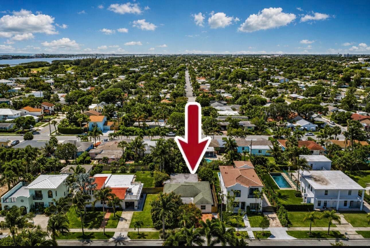 137 Auburn Drive, Lake Worth Beach, FL 33460 — photo 2 of 50