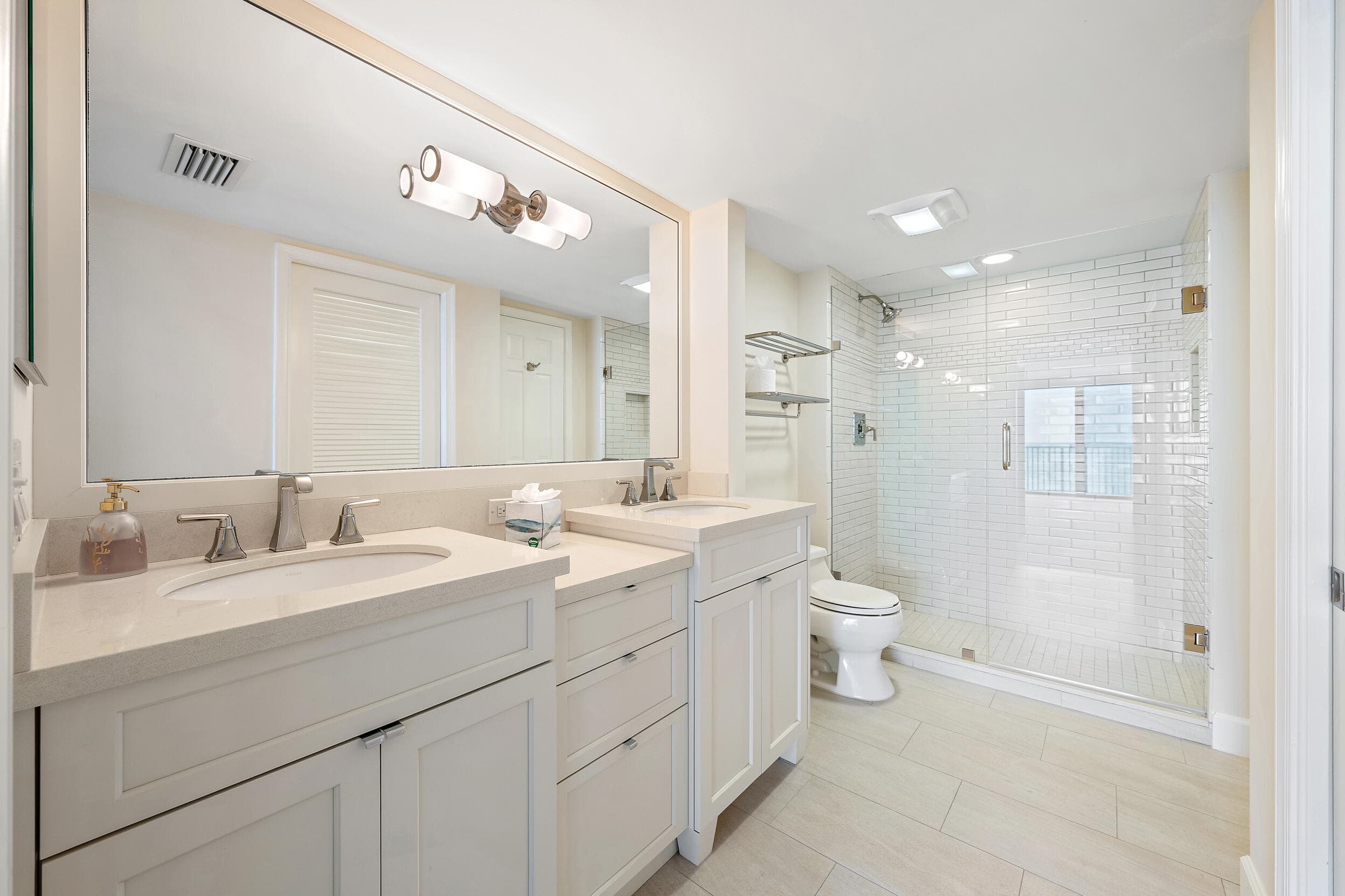 200 Beach Road 202, Tequesta, FL 33469 — photo 21 of 39