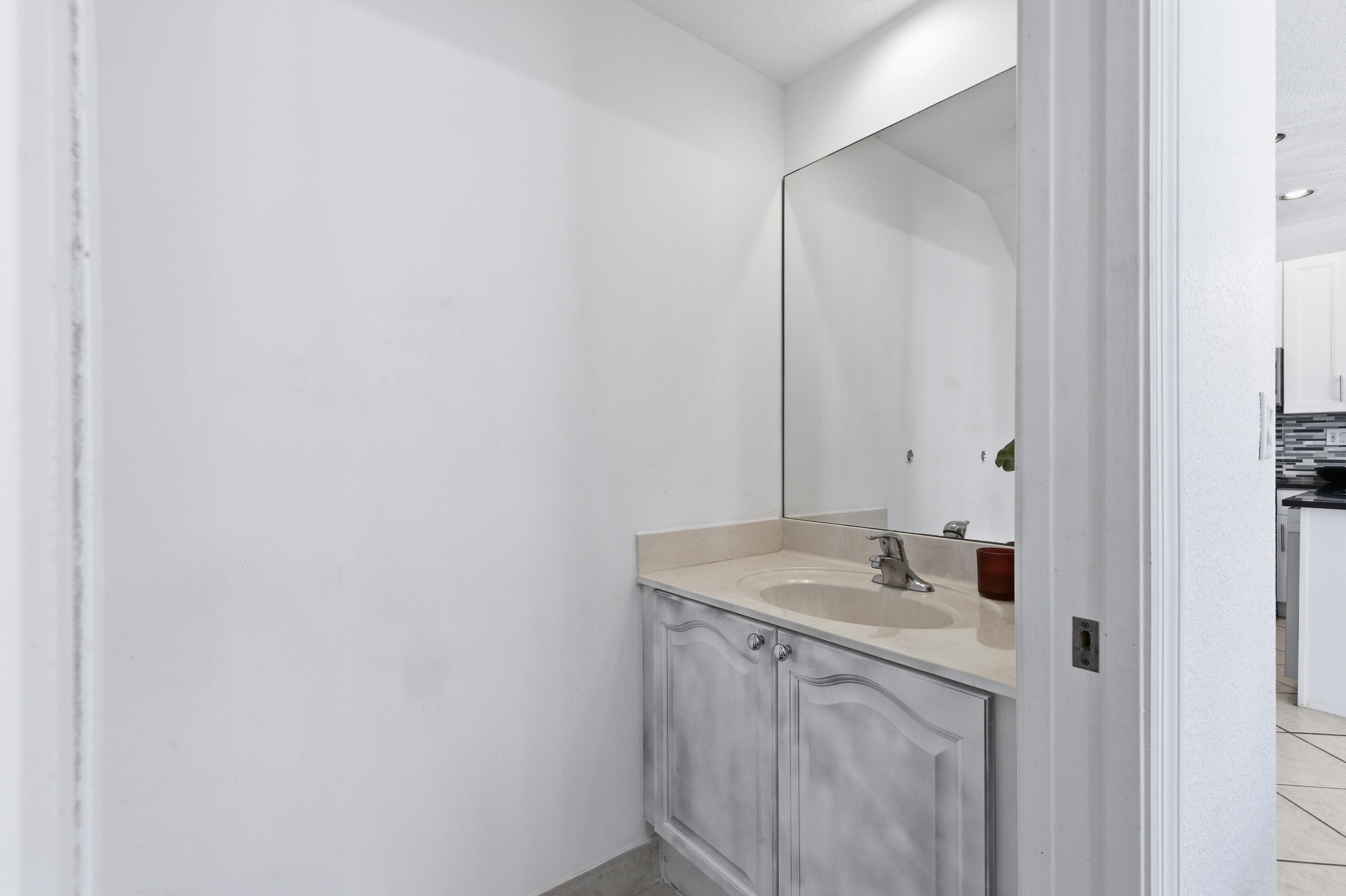 4162 Winnipeg Way, West Palm Beach, FL 33409 — photo 15 of 35