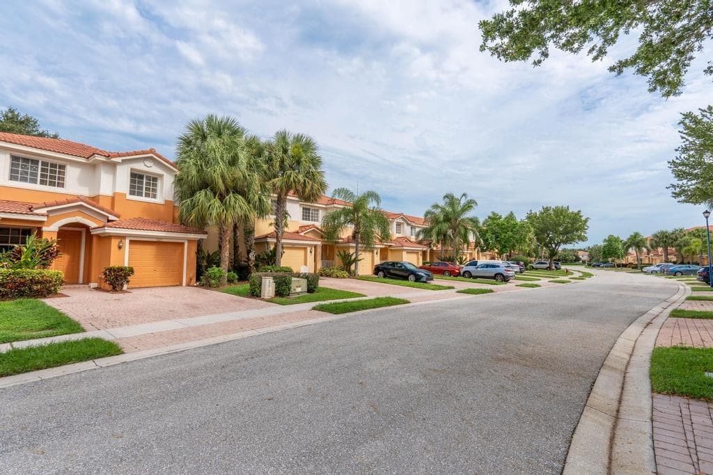 7221 Briella Drive, Boynton Beach, FL 33437 — photo 6 of 39