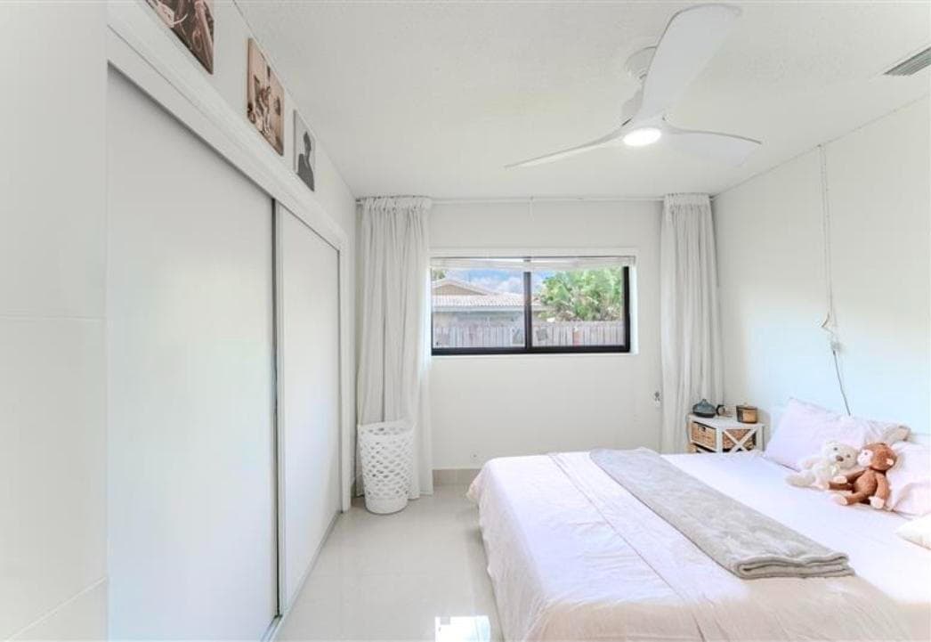 7520 NW 8th Court, Plantation, FL 33317 — photo 10 of 36