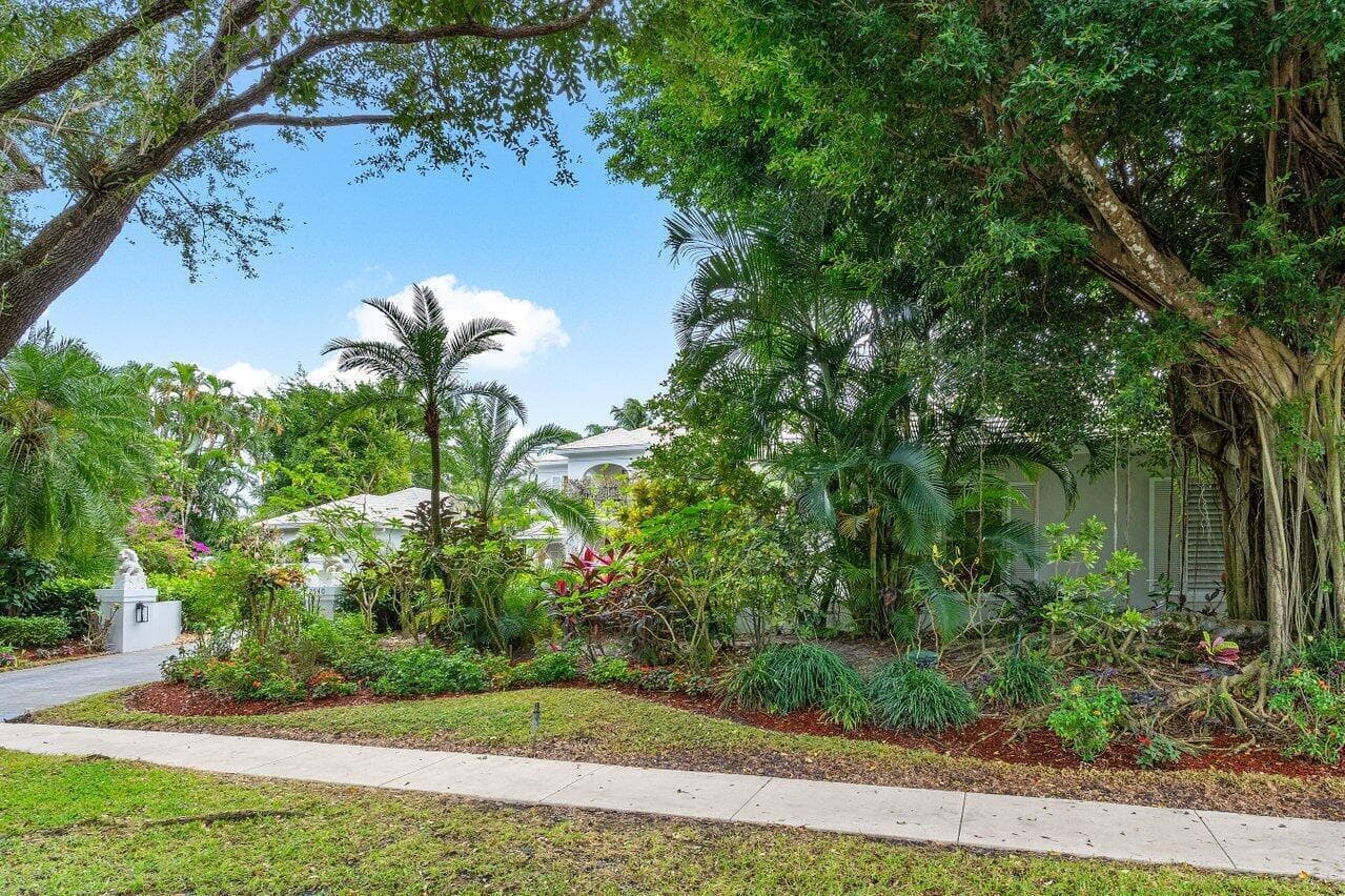 2540 Fairway Island Drive, Wellington, FL 33414 — photo 3 of 49