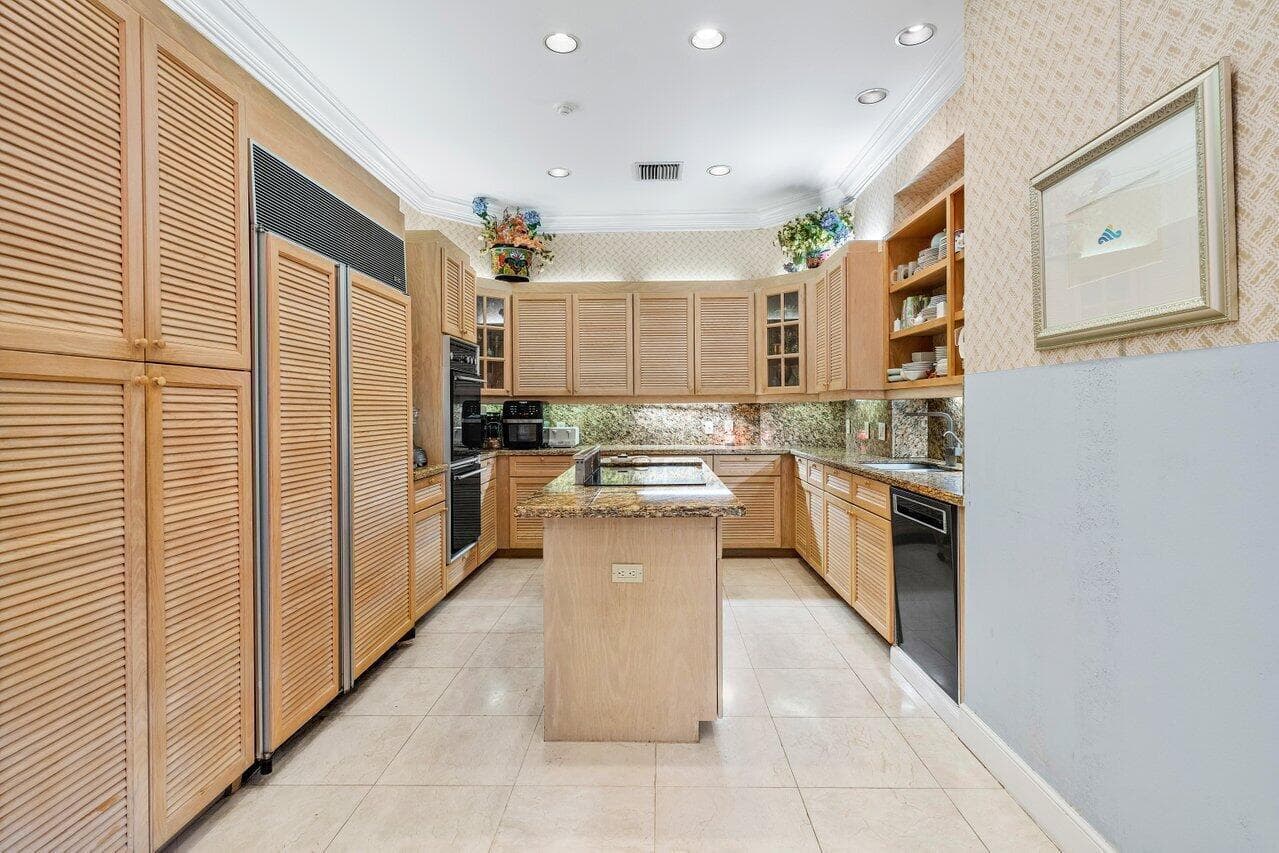 2540 Fairway Island Drive, Wellington, FL 33414 — photo 13 of 49