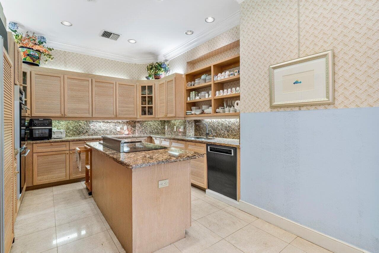 2540 Fairway Island Drive, Wellington, FL 33414 — photo 14 of 49