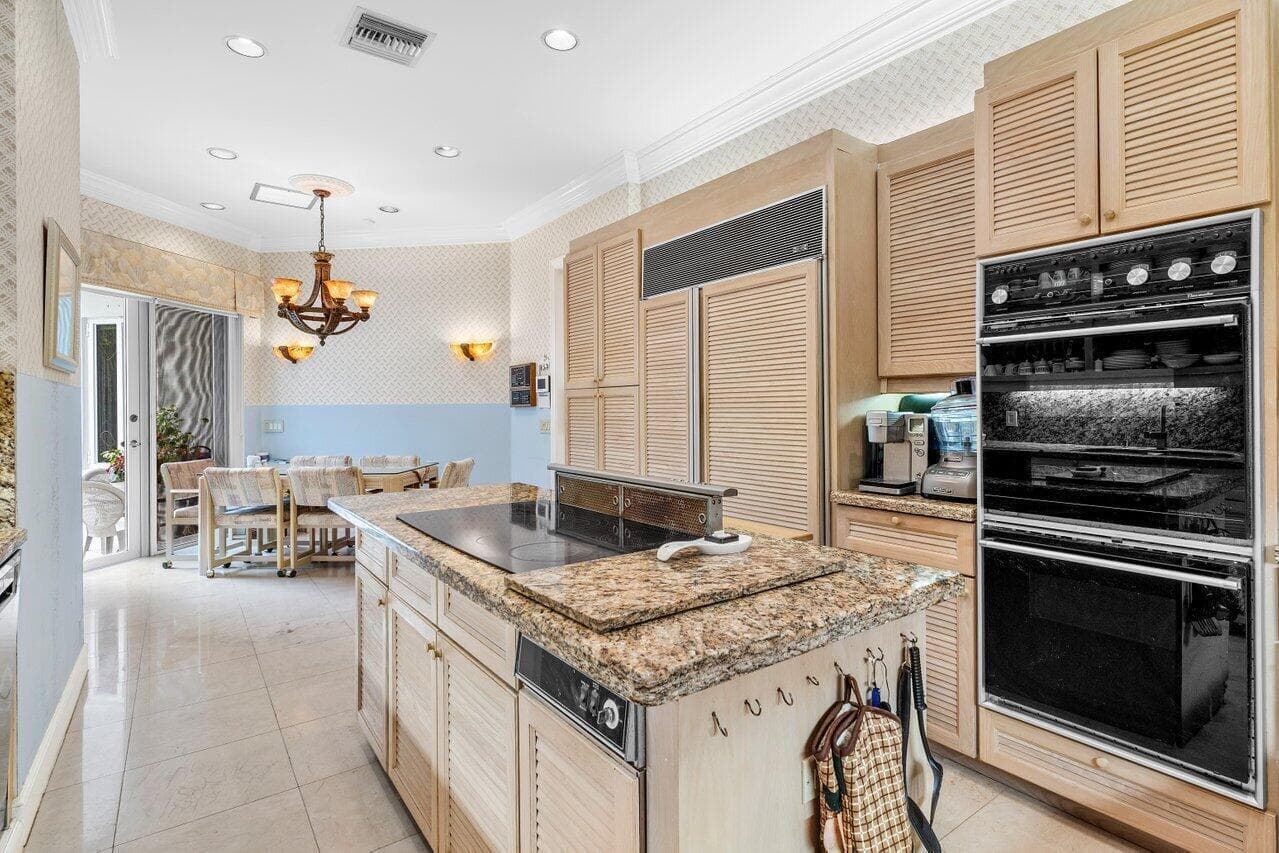 2540 Fairway Island Drive, Wellington, FL 33414 — photo 15 of 49