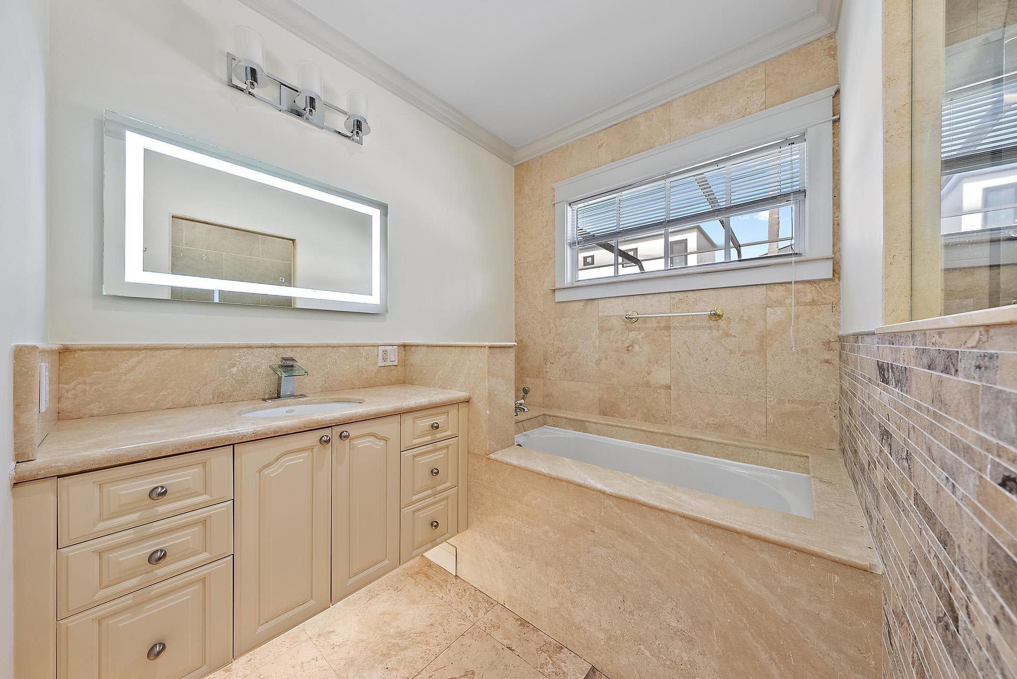 228 9th Street, West Palm Beach, FL 33401 — photo 17 of 46