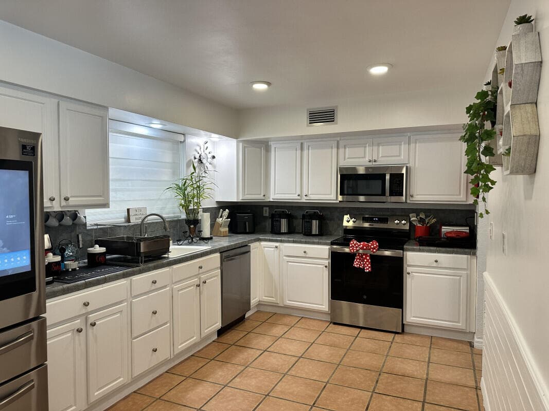 6940 Plantation Road, Plantation, FL 33317 — photo 3 of 24