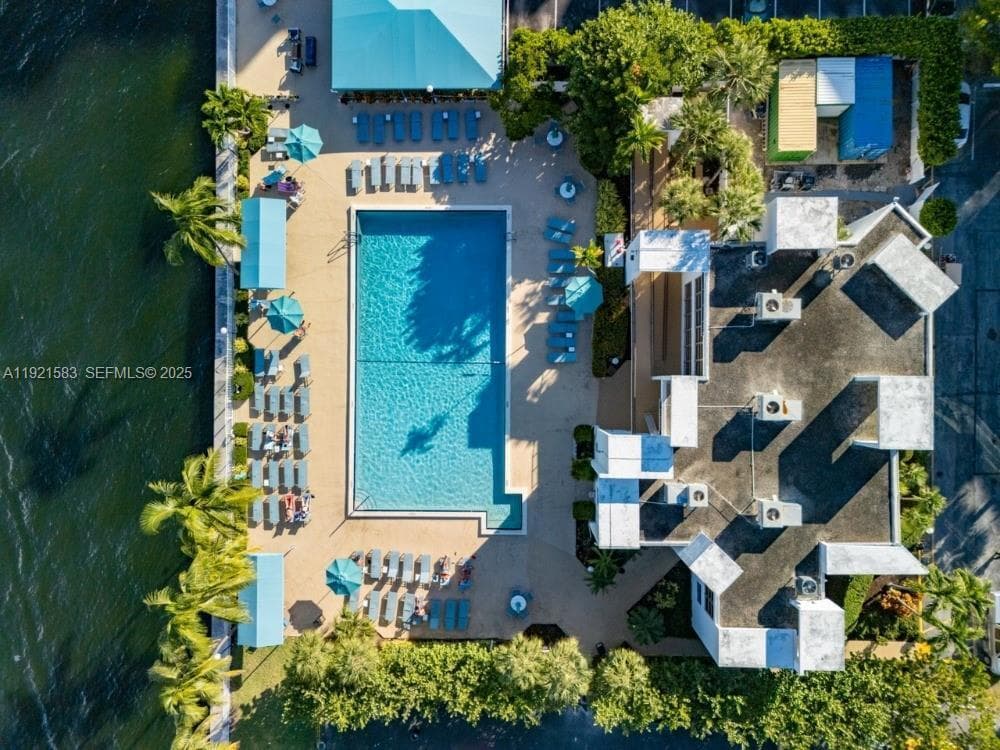 800 Parkview Drive 726, Hallandale Beach, FL 33009 — photo 23 of 34