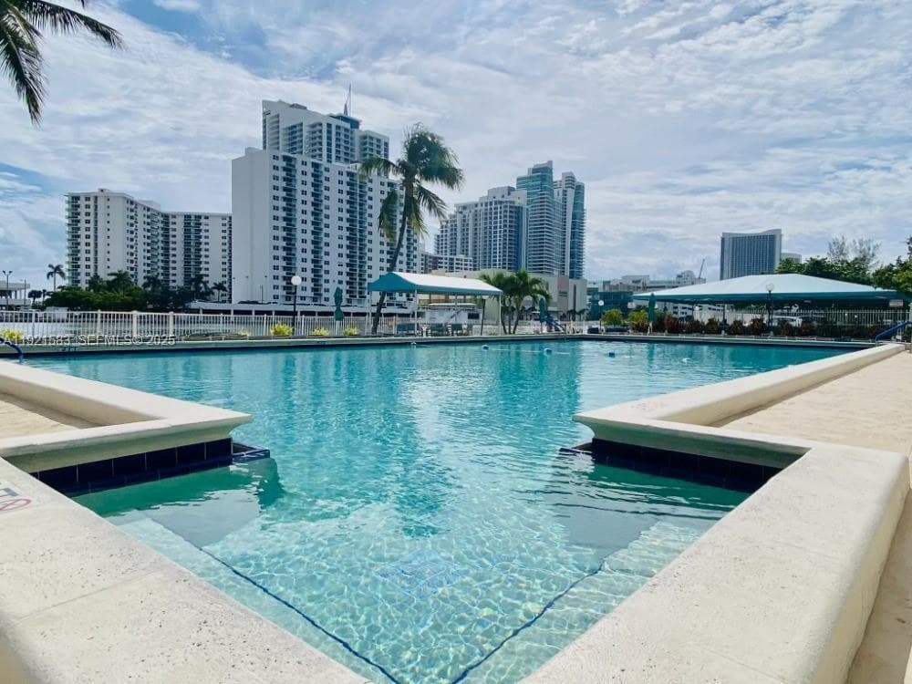 800 Parkview Drive 726, Hallandale Beach, FL 33009 — photo 24 of 34