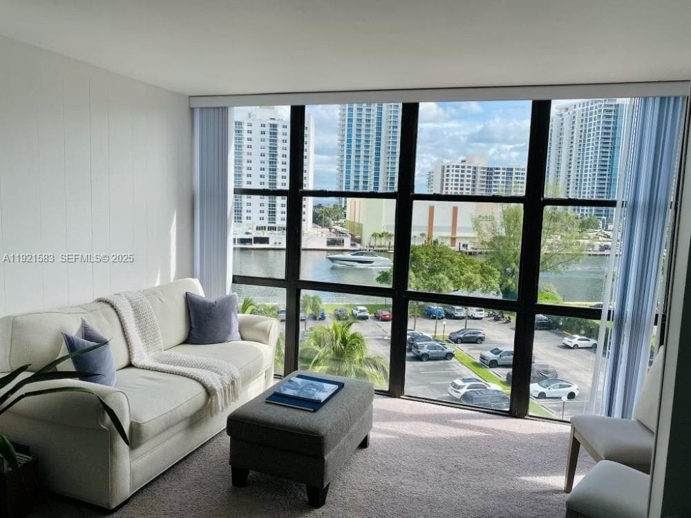 800 Parkview Drive 726, Hallandale Beach, FL 33009 — photo 13 of 34