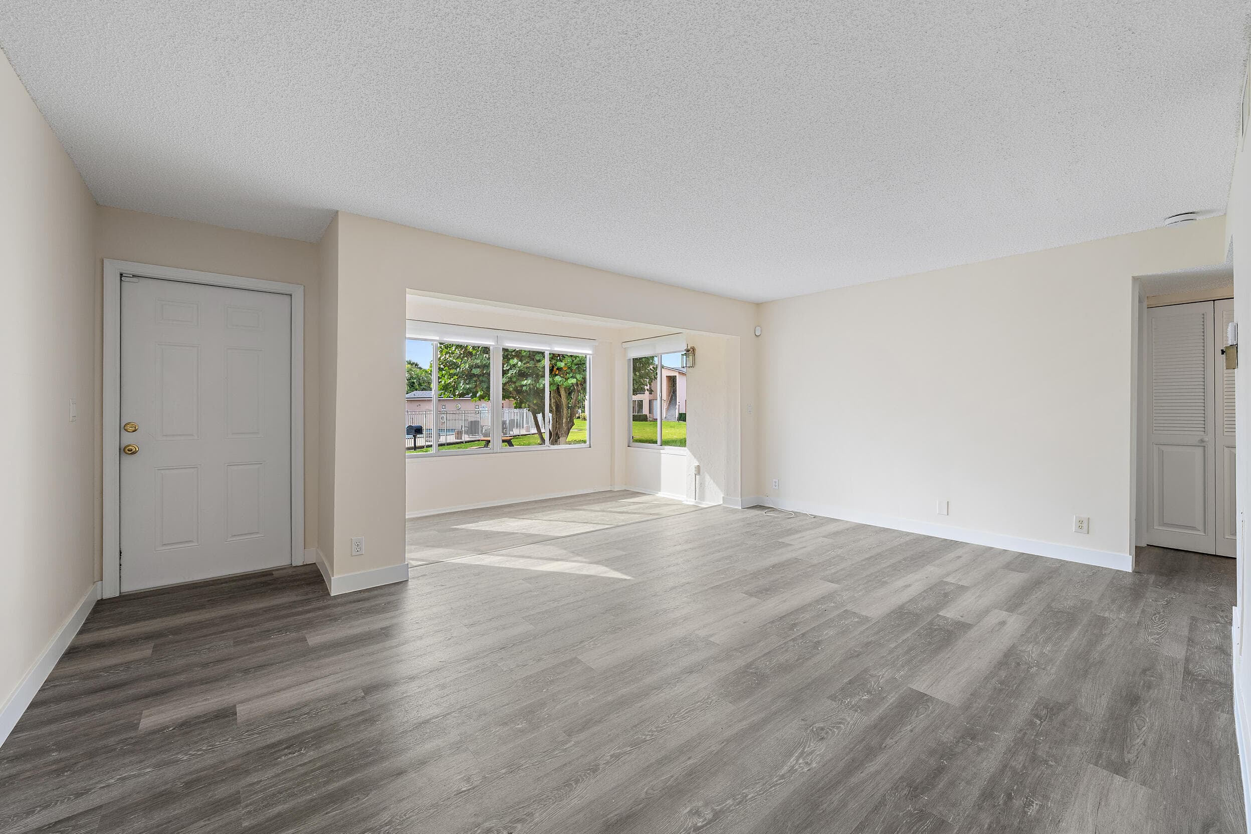12386 Alternate A1a N7, Palm Beach Gardens, FL 33410 — photo 3 of 20