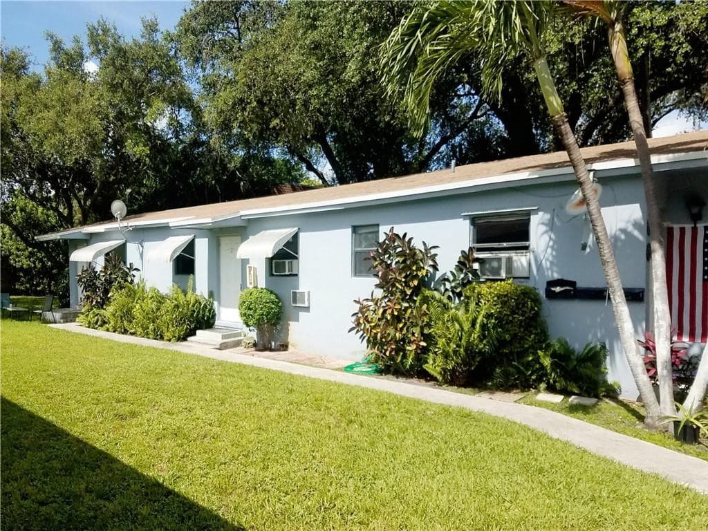 2318 Van Buren Street 1, Hollywood, FL 33020 — photo 5 of 10