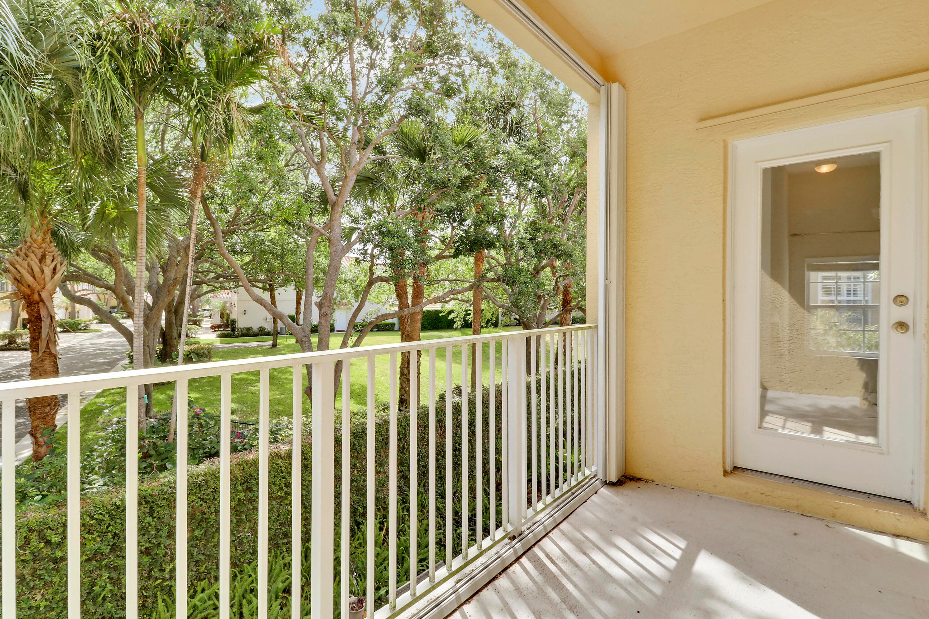 104 Lighthouse Circle H, Tequesta, FL 33469 — photo 30 of 45