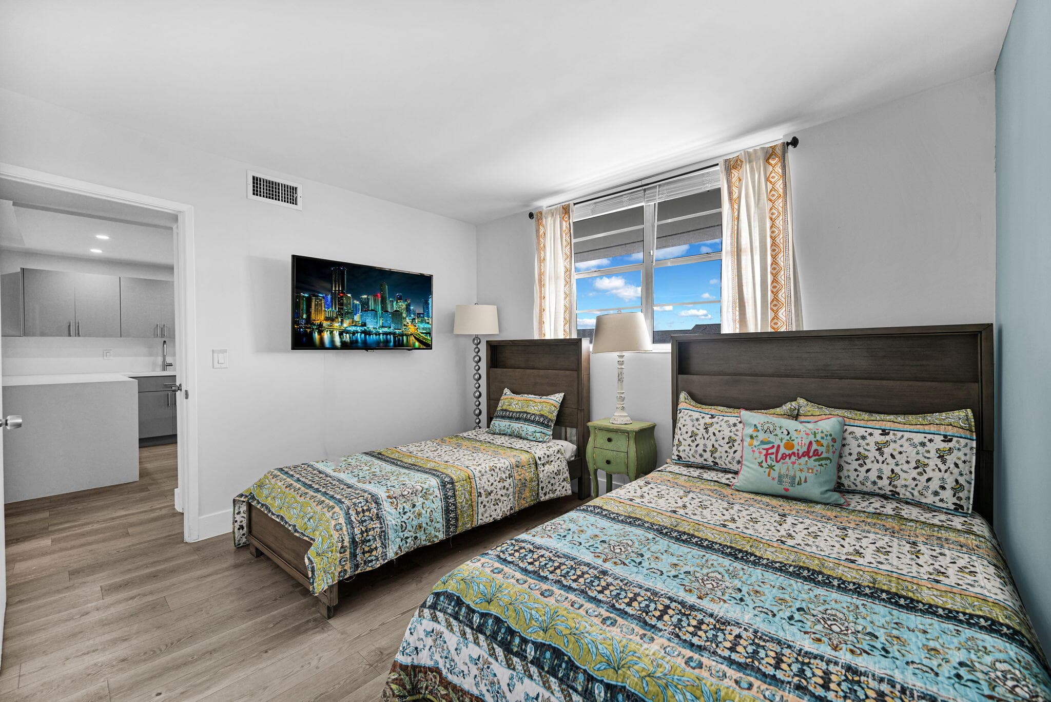 400 SE 10th Street 303, Deerfield Beach, FL 33441 — photo 17 of 34