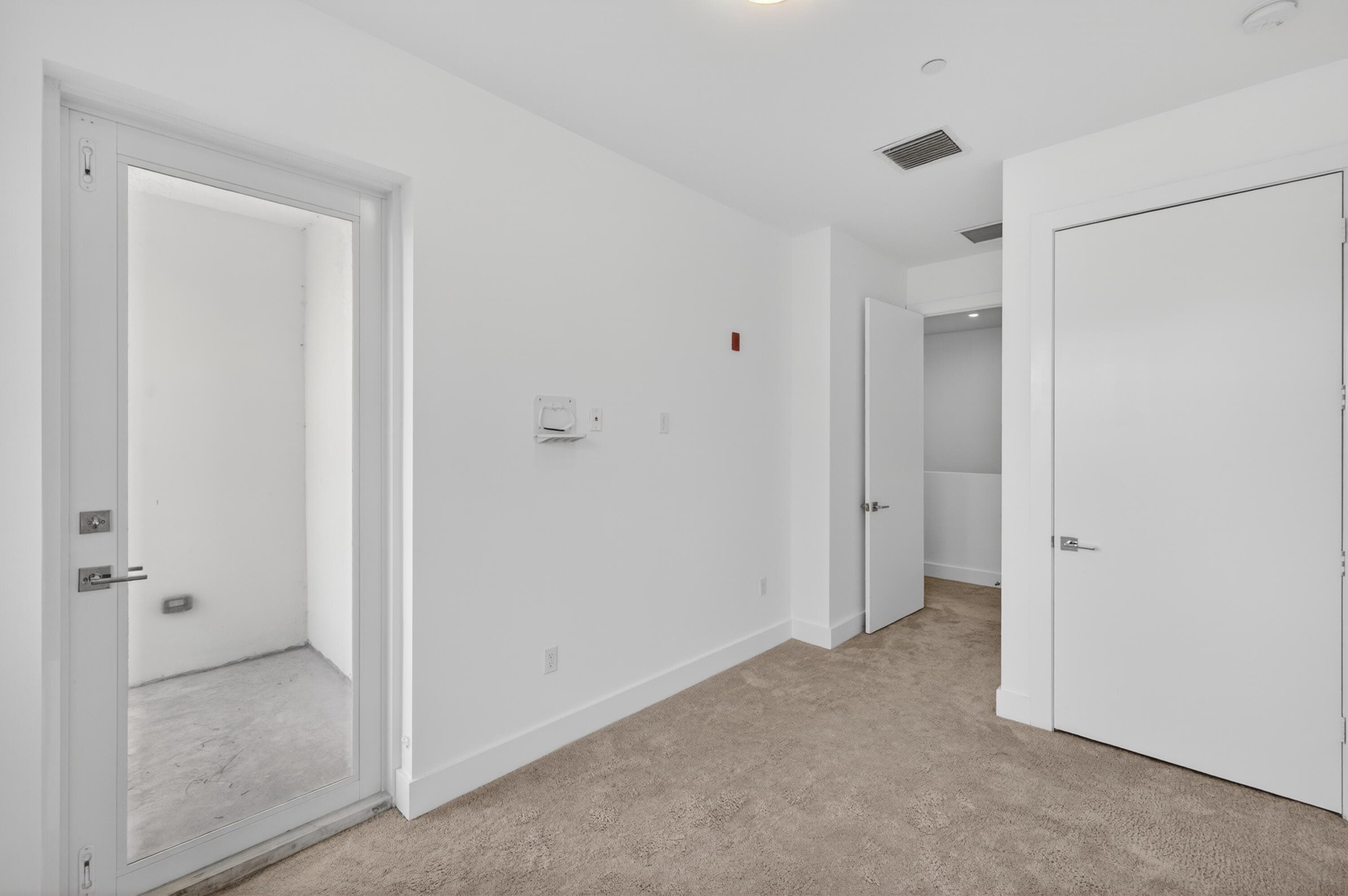 1044 NE 18th Avenue 203, Fort Lauderdale, FL 33304 — photo 26 of 50
