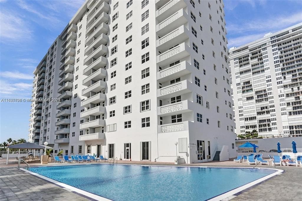 4250 Galt Ocean Drive Ph R, Fort Lauderdale, FL 33308 — photo 30 of 36