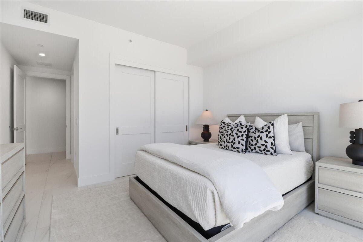 153 N Seabreeze Boulevard S-502, Fort Lauderdale, FL 33304 — photo 17 of 44