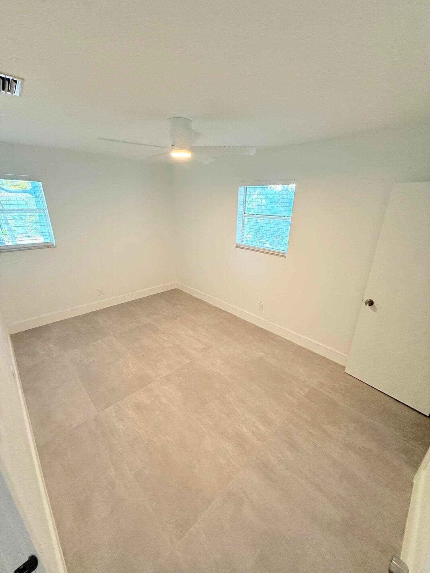 2611 NW 21st Street, Fort Lauderdale, FL 33311 — photo 9 of 10