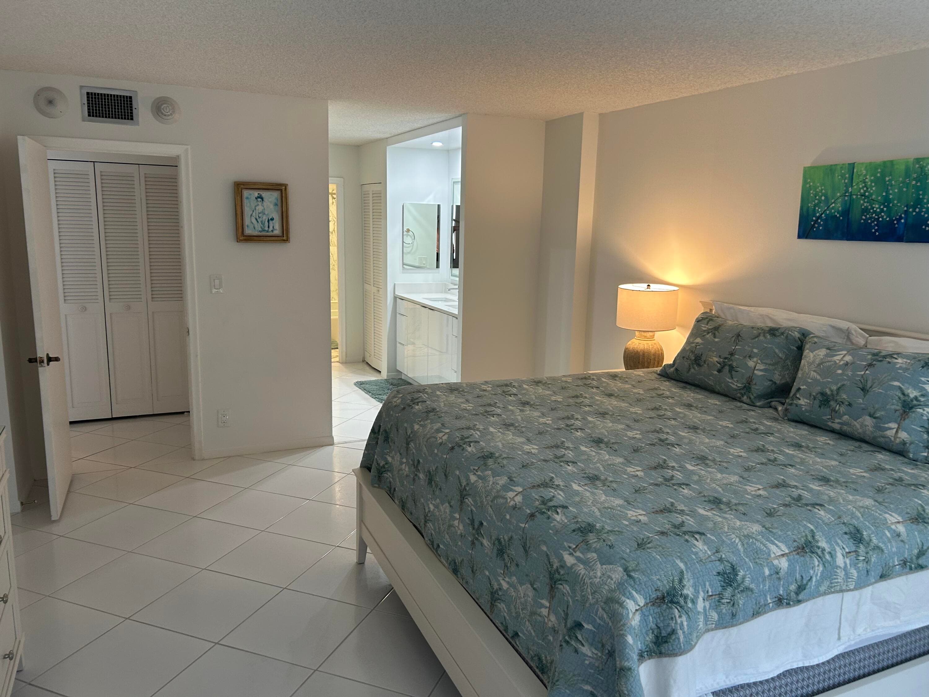 5100 N Ocean Boulevard 1205, Lauderdale-By-The-Sea, FL 33308 — photo 2 of 8