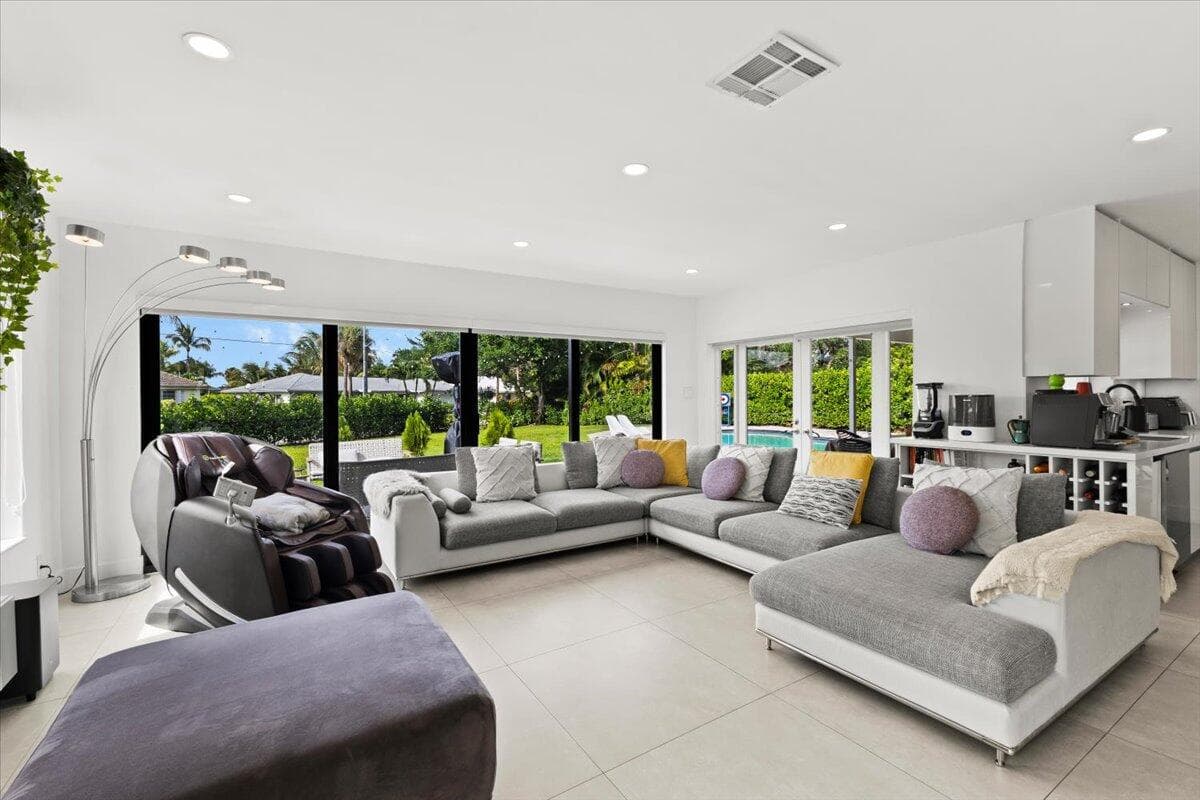 1049 W Palmetto Park Road, Boca Raton, FL 33486 — photo 16 of 40