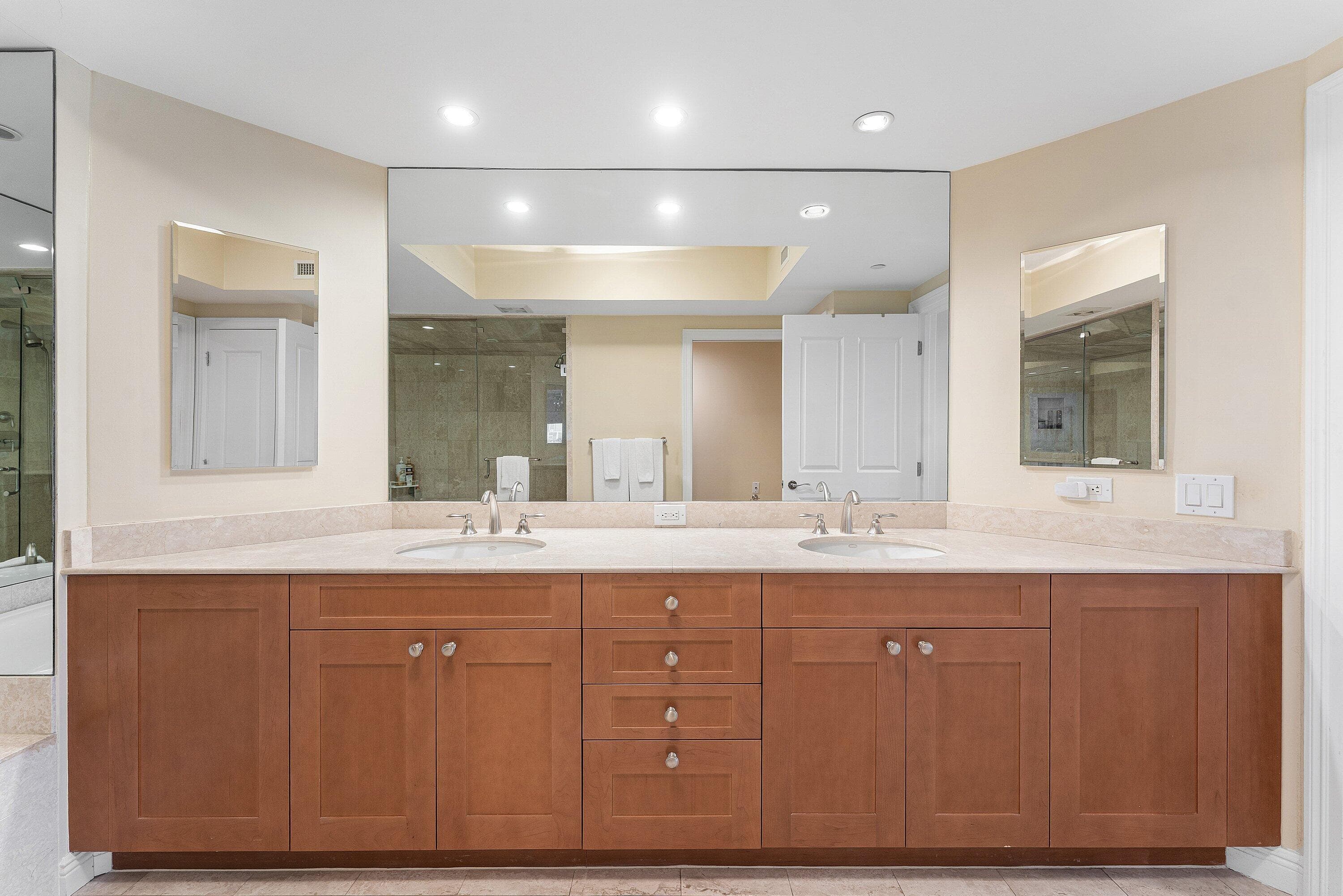 6000 Island Boulevard 604, Aventura, FL 33160 — photo 28 of 53