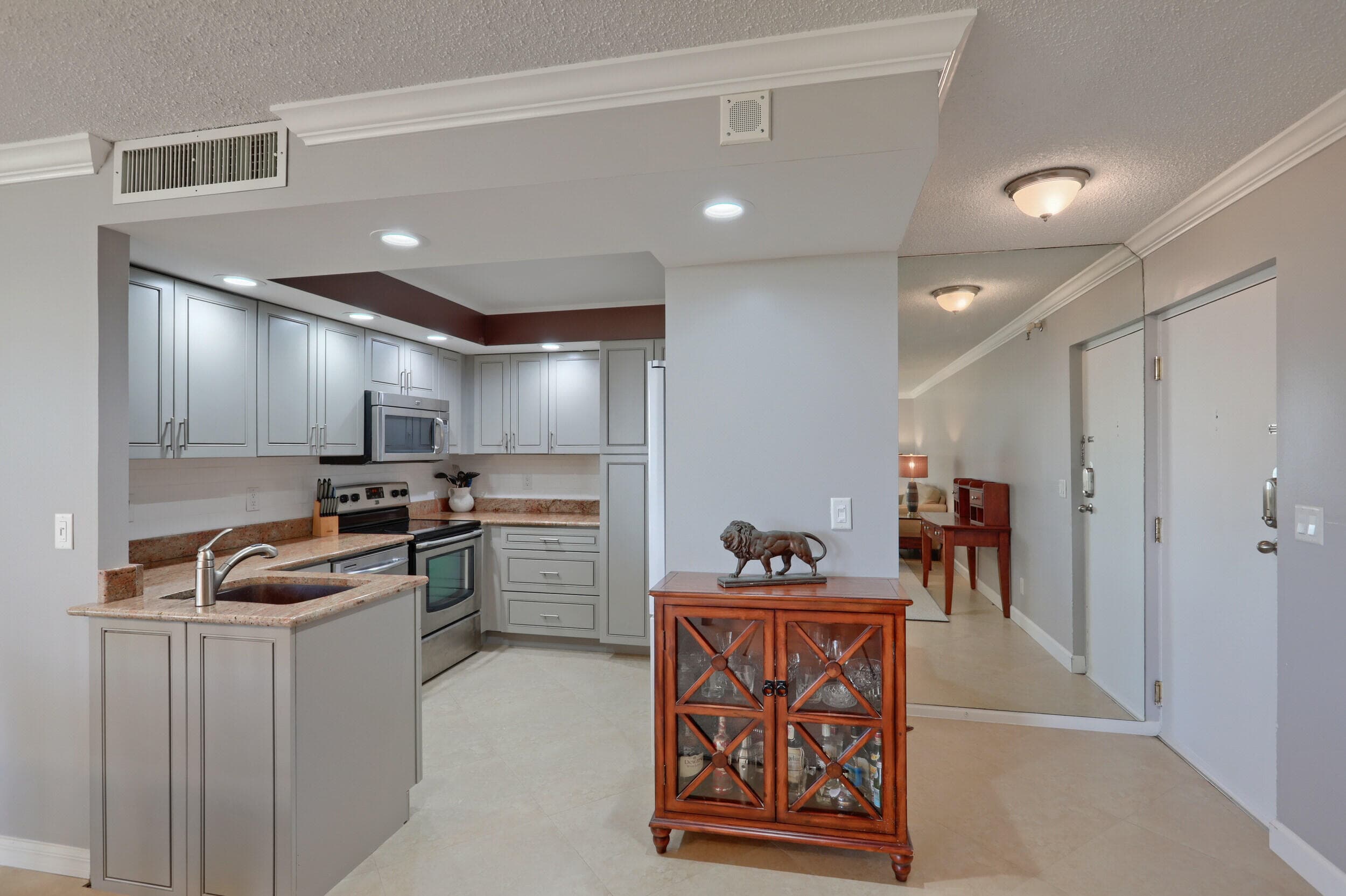 2800 N Ocean Drive A, Riviera Beach, FL 33404 — photo 4 of 65