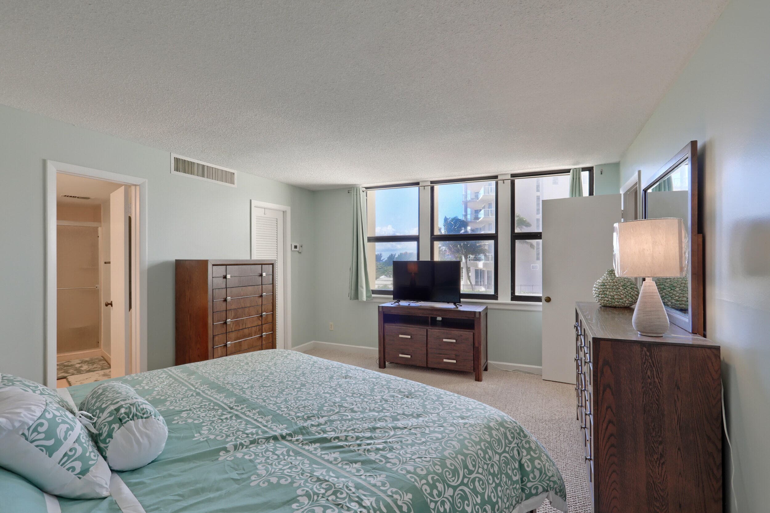 2800 N Ocean Drive A, Riviera Beach, FL 33404 — photo 18 of 65
