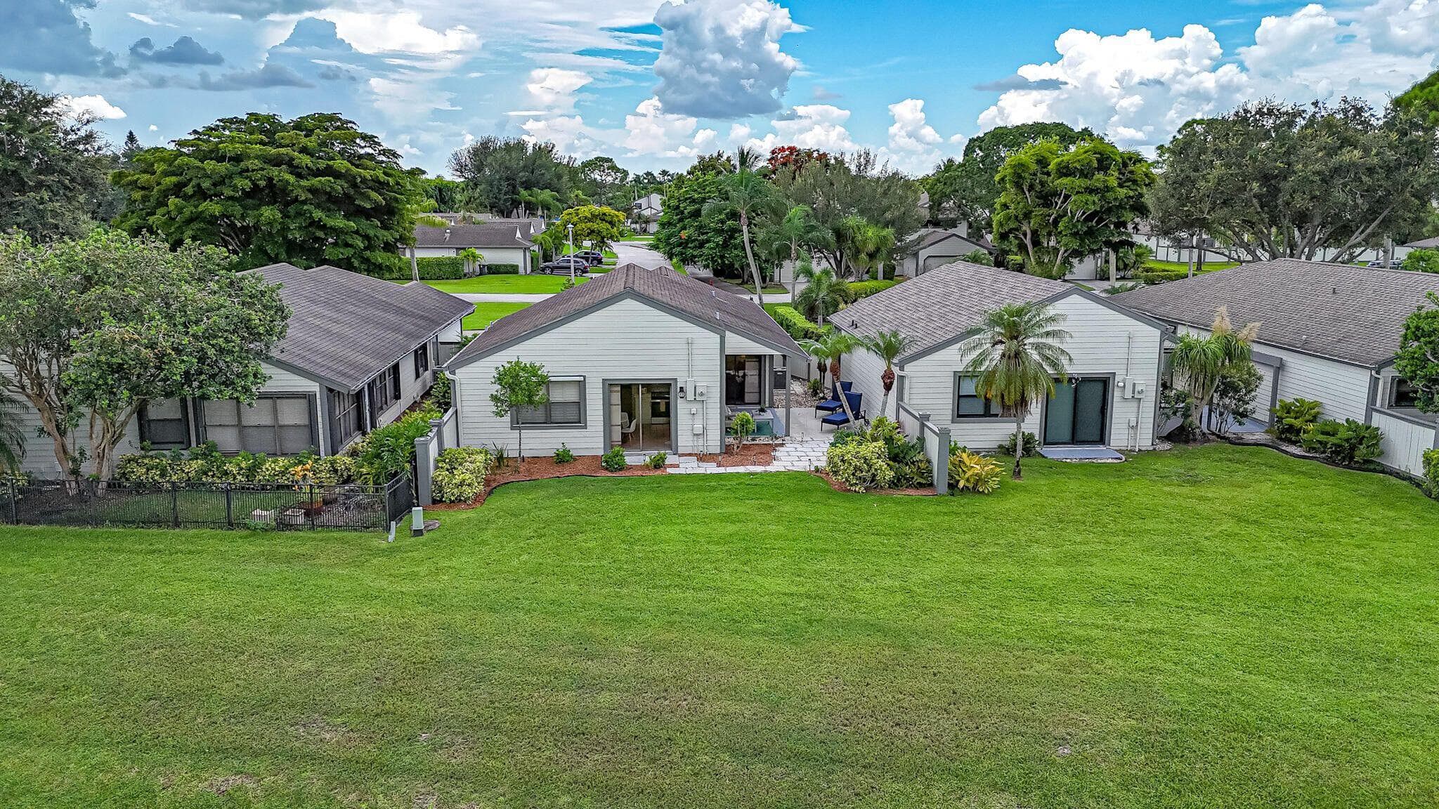 2514 Bedford Mews Drive, Wellington, FL 33414 — photo 27 of 28